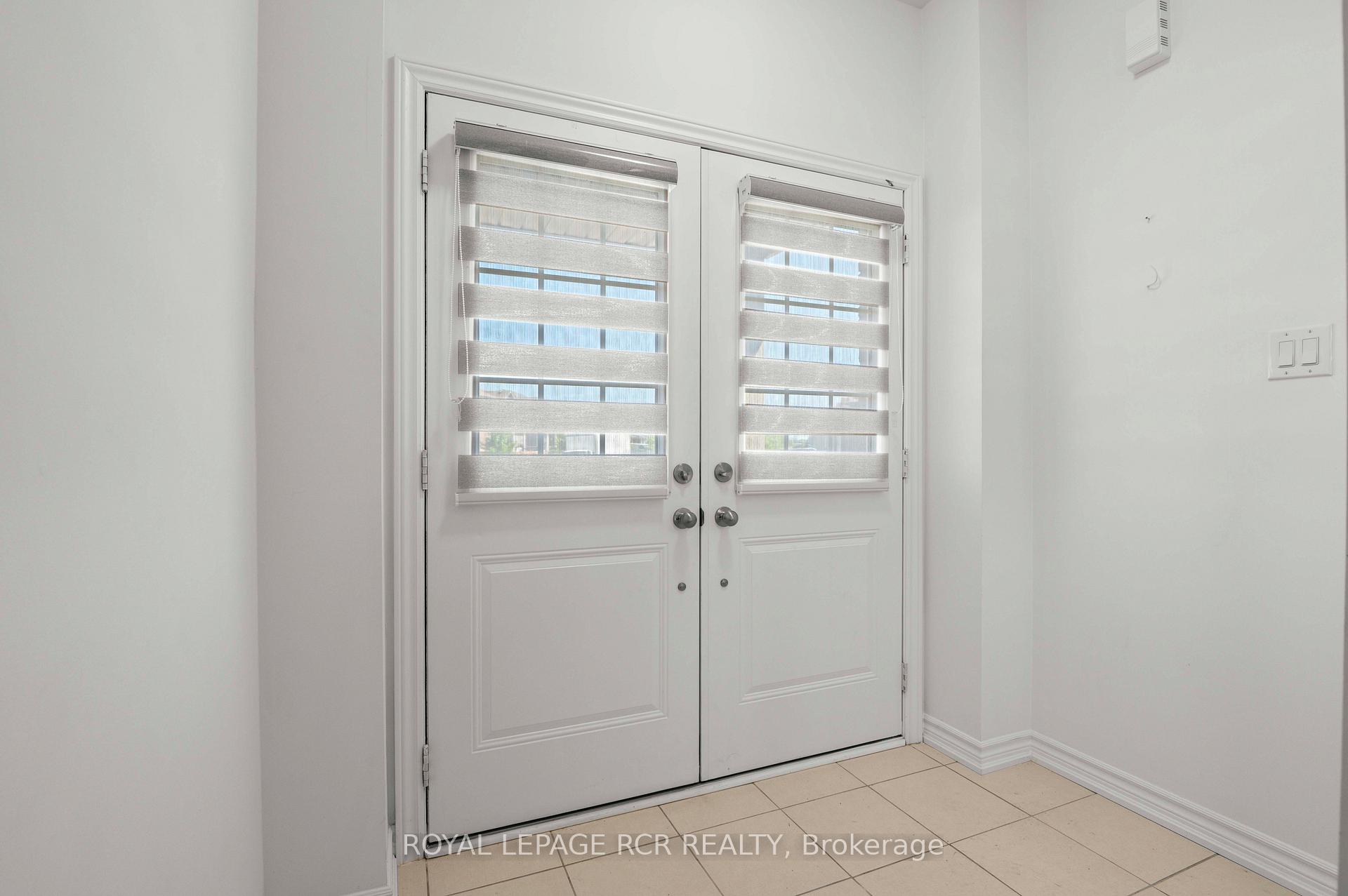 166 Seeley Avenue, Southgate — photo 4 of 5