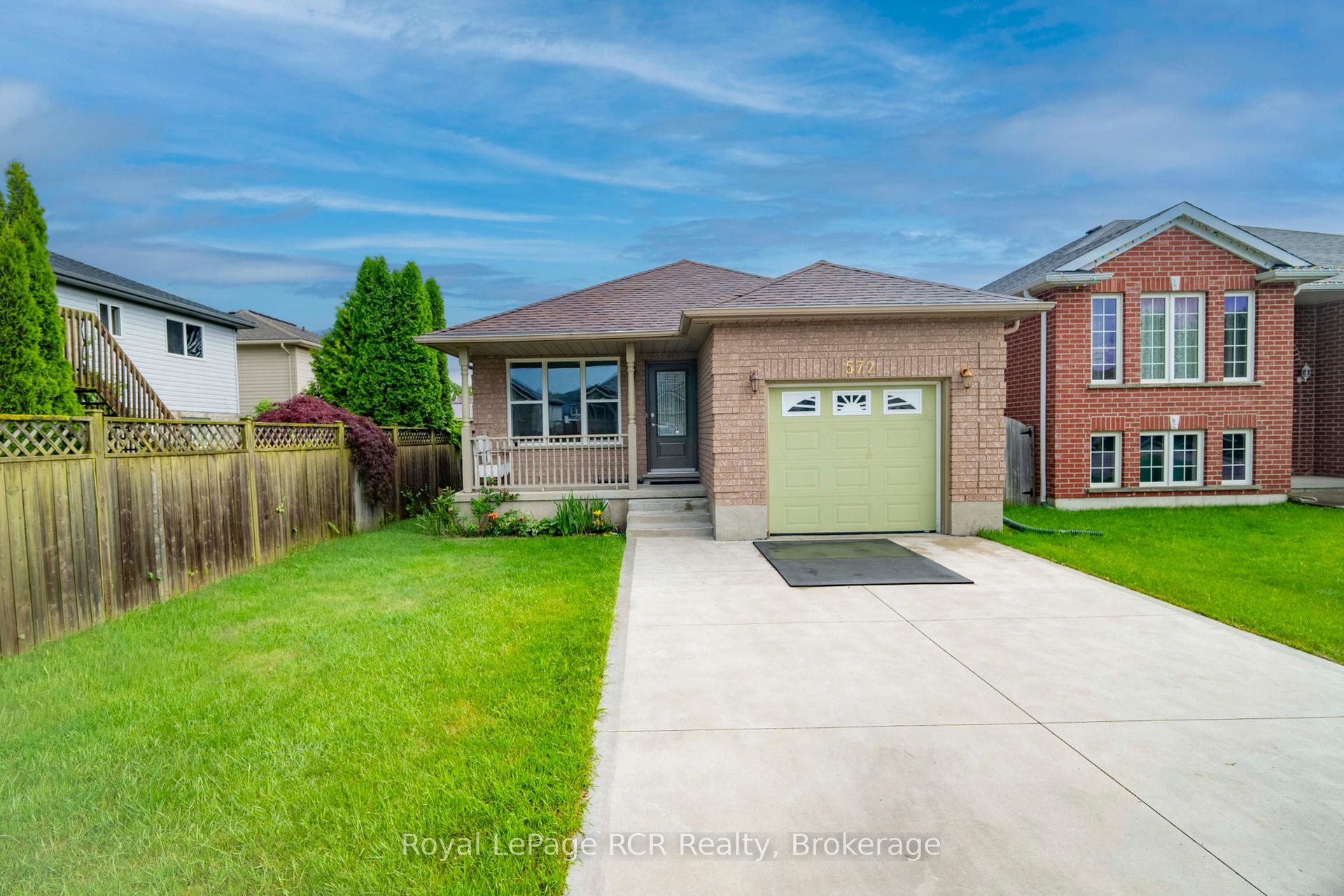 572 Scougall Court, Kincardine, ON N2Z 3B6 — Kincardine, Ontario