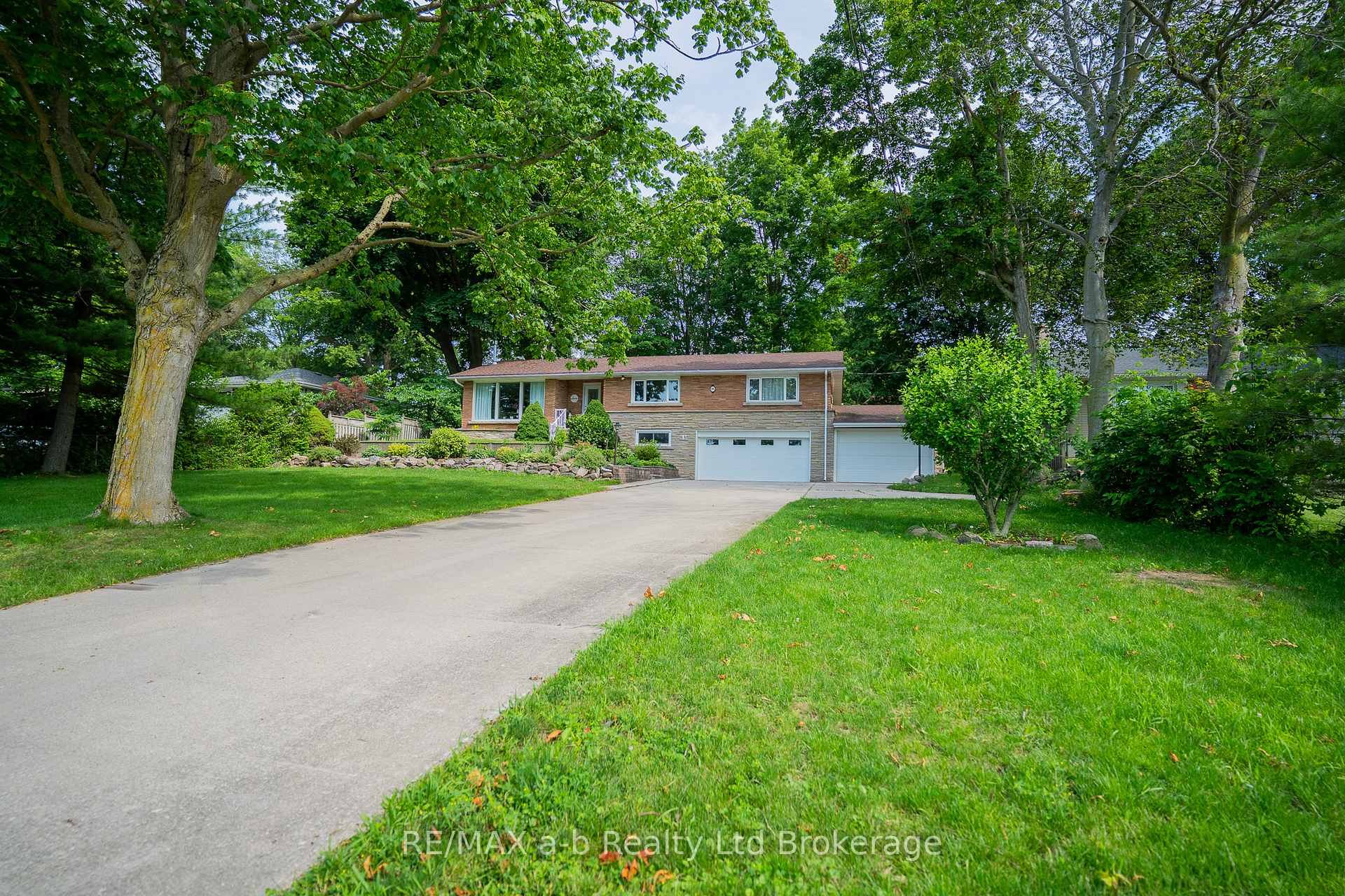 88 North Street W, Tillsonburg, ON N4G 1C3 — Tillsonburg, Ontario