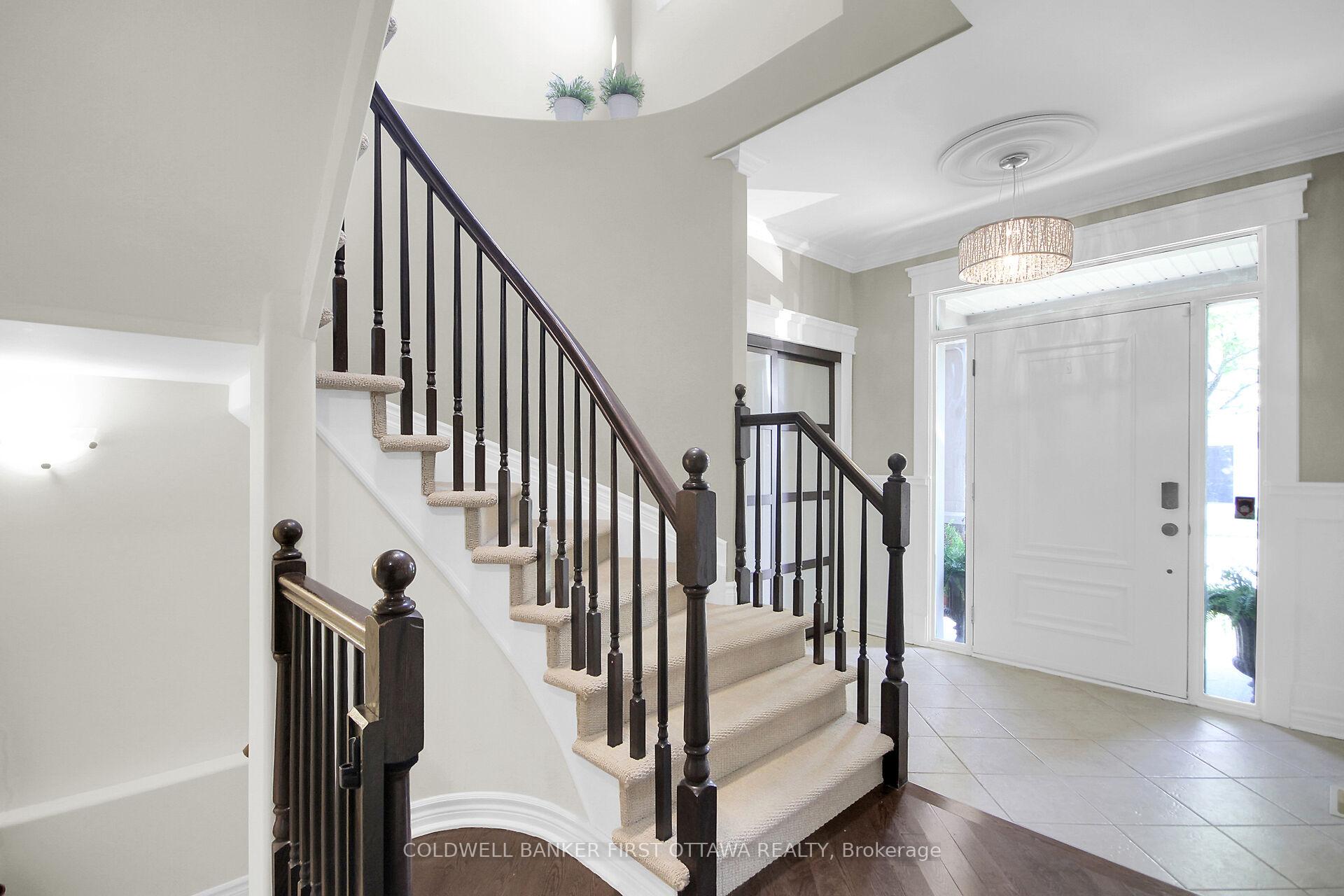 104 Gracewood Crescent, Blossom Park - Airport and Area — photo 2 of 5