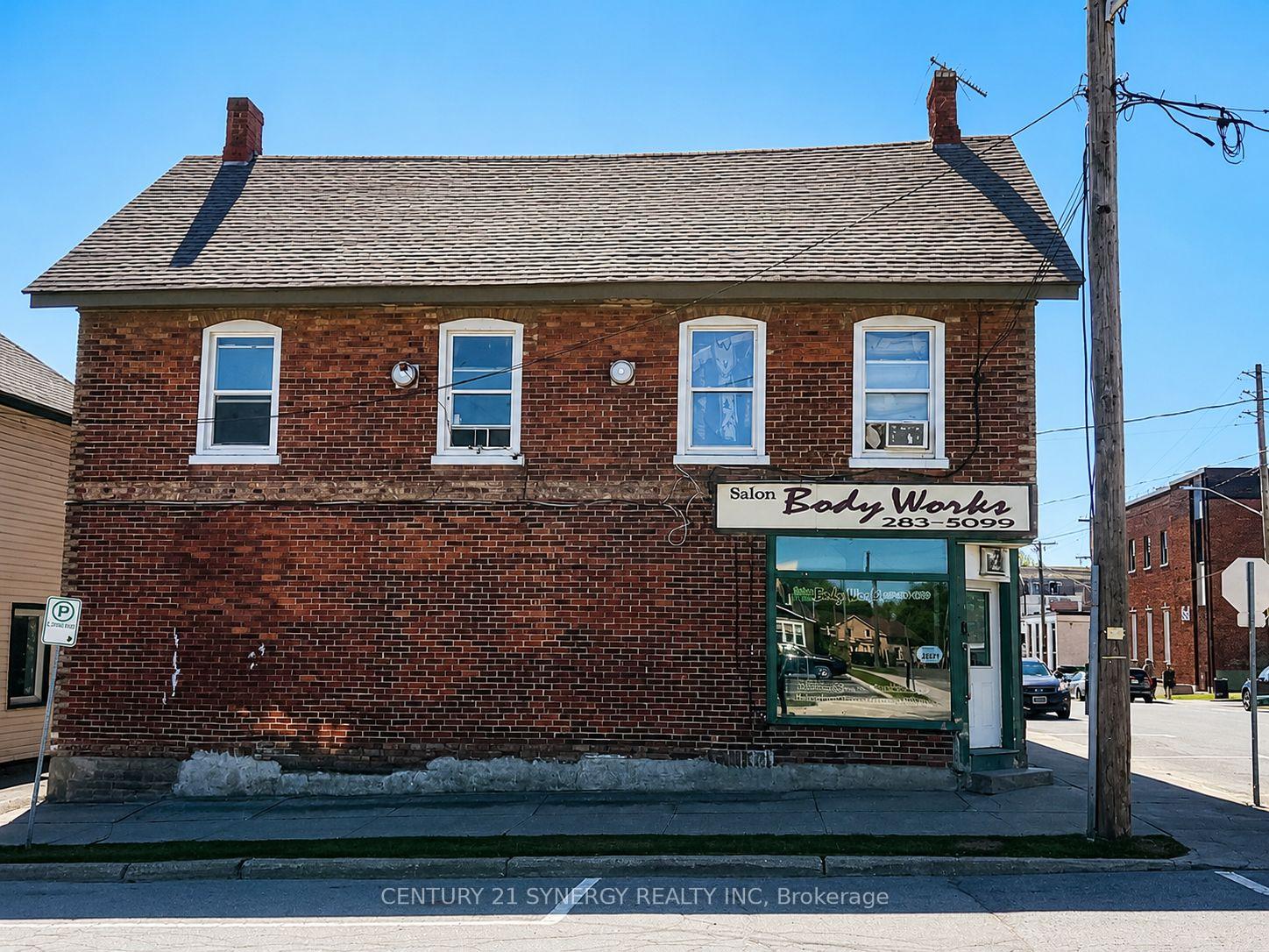 18 Market Street N, Smiths Falls — photo 3 of 5