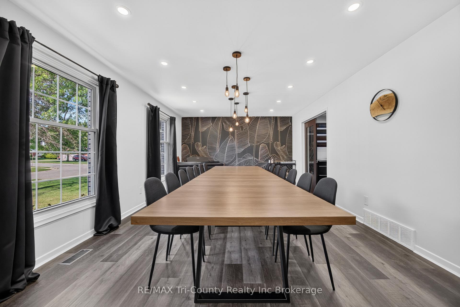 25 Demeyere Avenue, Tillsonburg — photo 5 of 5