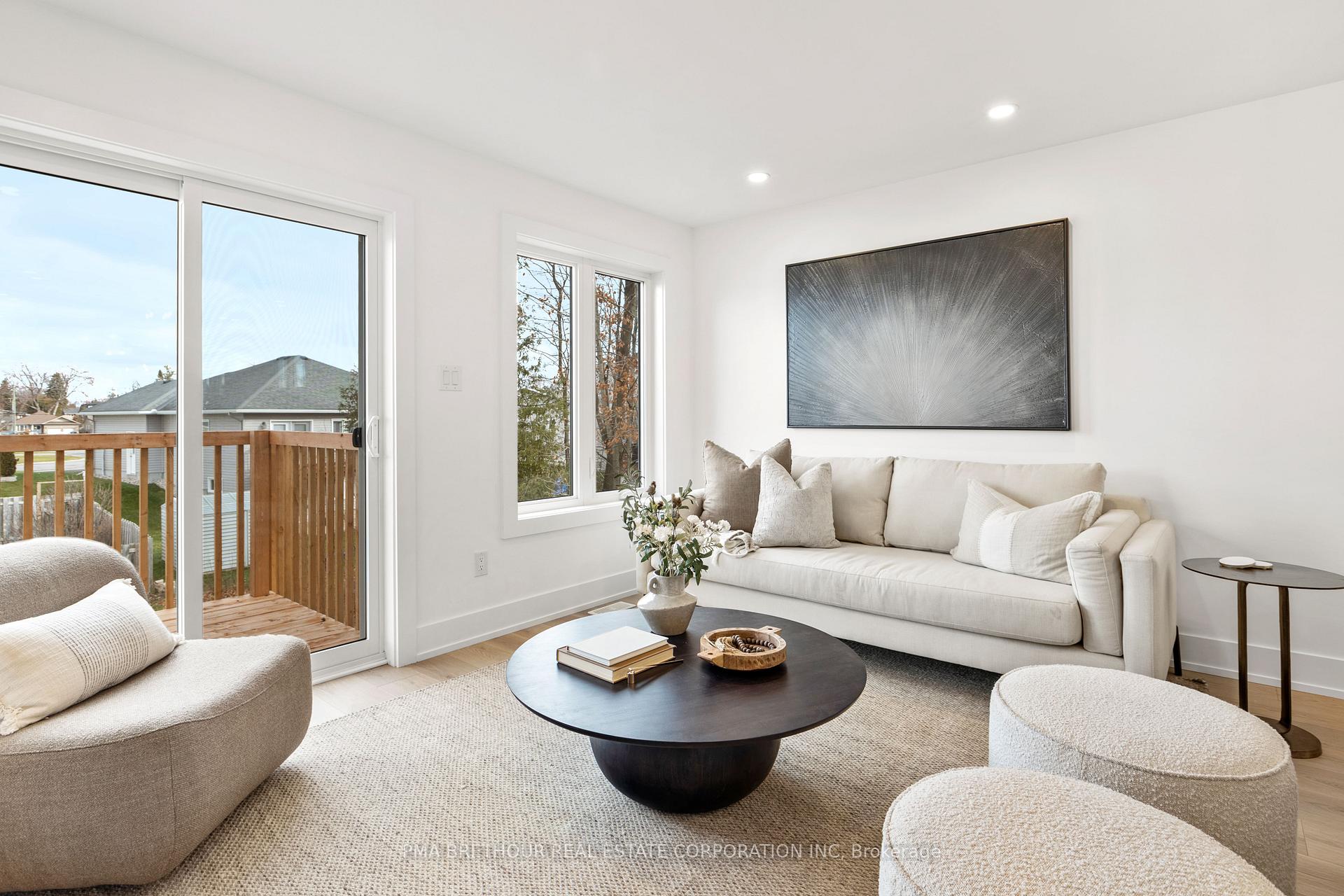 66 Doctor Agnes Craine Drive, Smiths Falls — photo 3 of 5