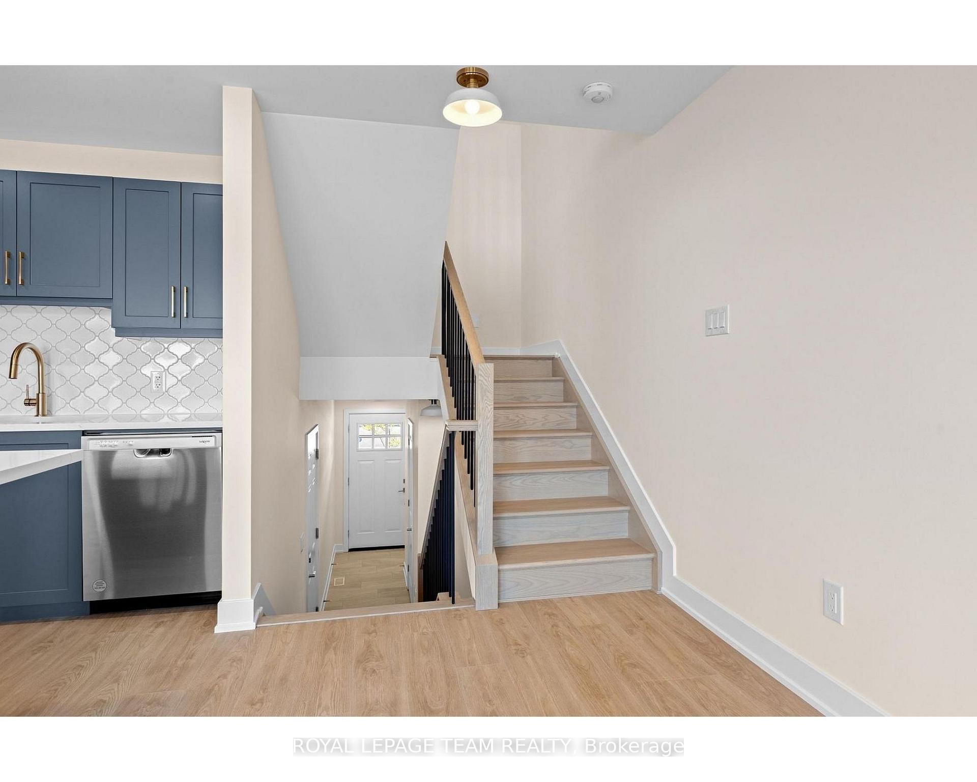 22 Margaret Graham Terrace, Smiths Falls — photo 3 of 5