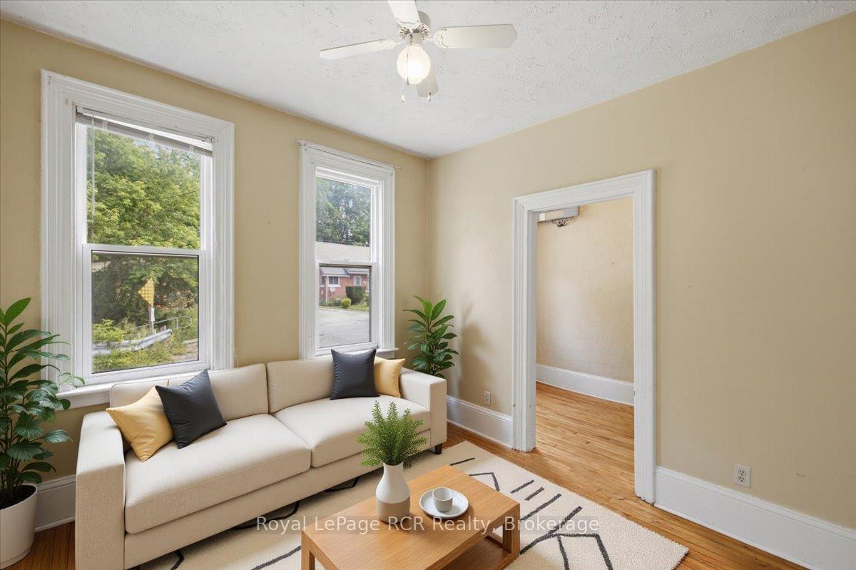567 & 565 7th A Street E, Owen Sound — photo 5 of 5