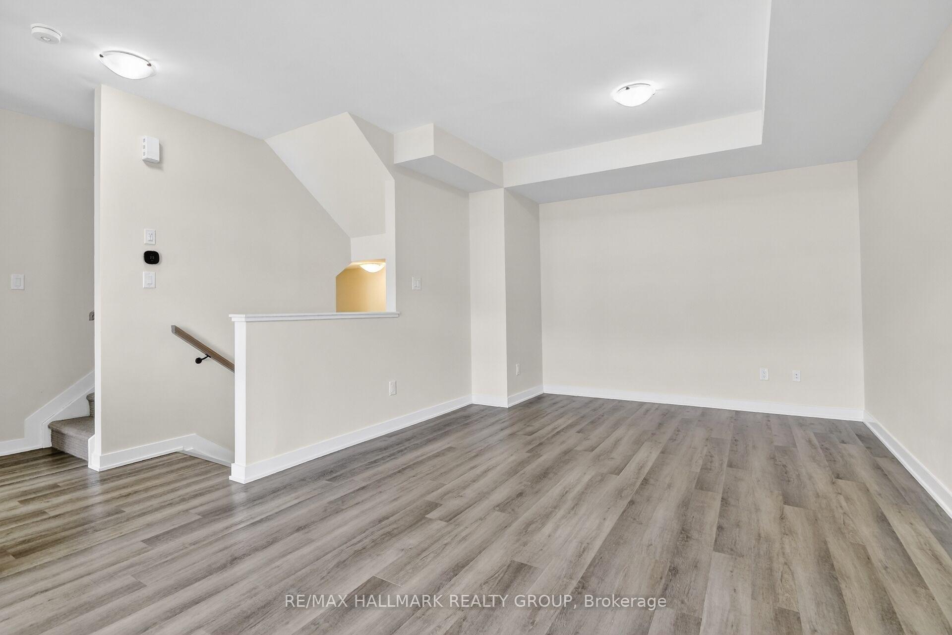 402 JEWELWING Private, Blossom Park - Airport and Area — photo 5 of 5