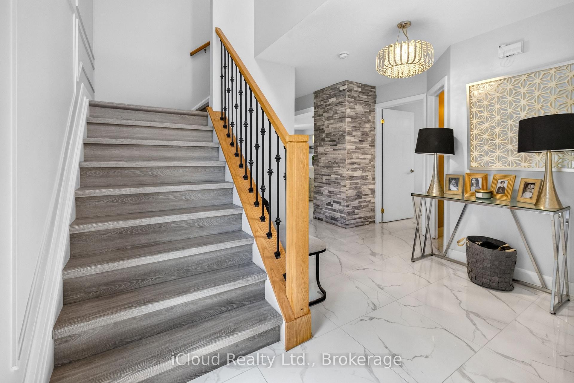19 Crusoe Place, Ingersoll — photo 3 of 5
