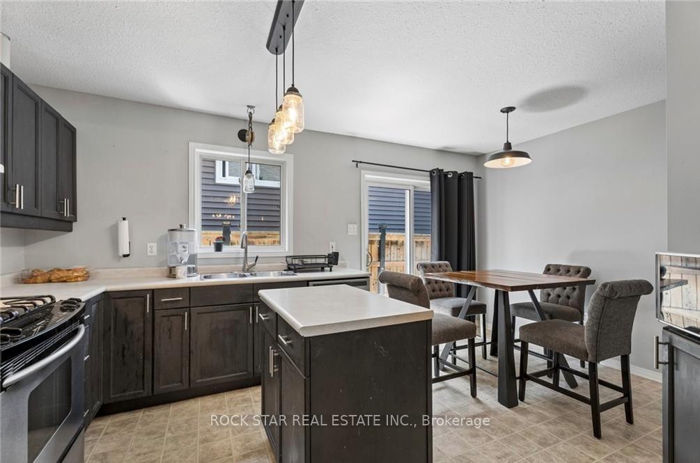 56 Golden Acres Drive, West Lincoln — photo 5 of 5