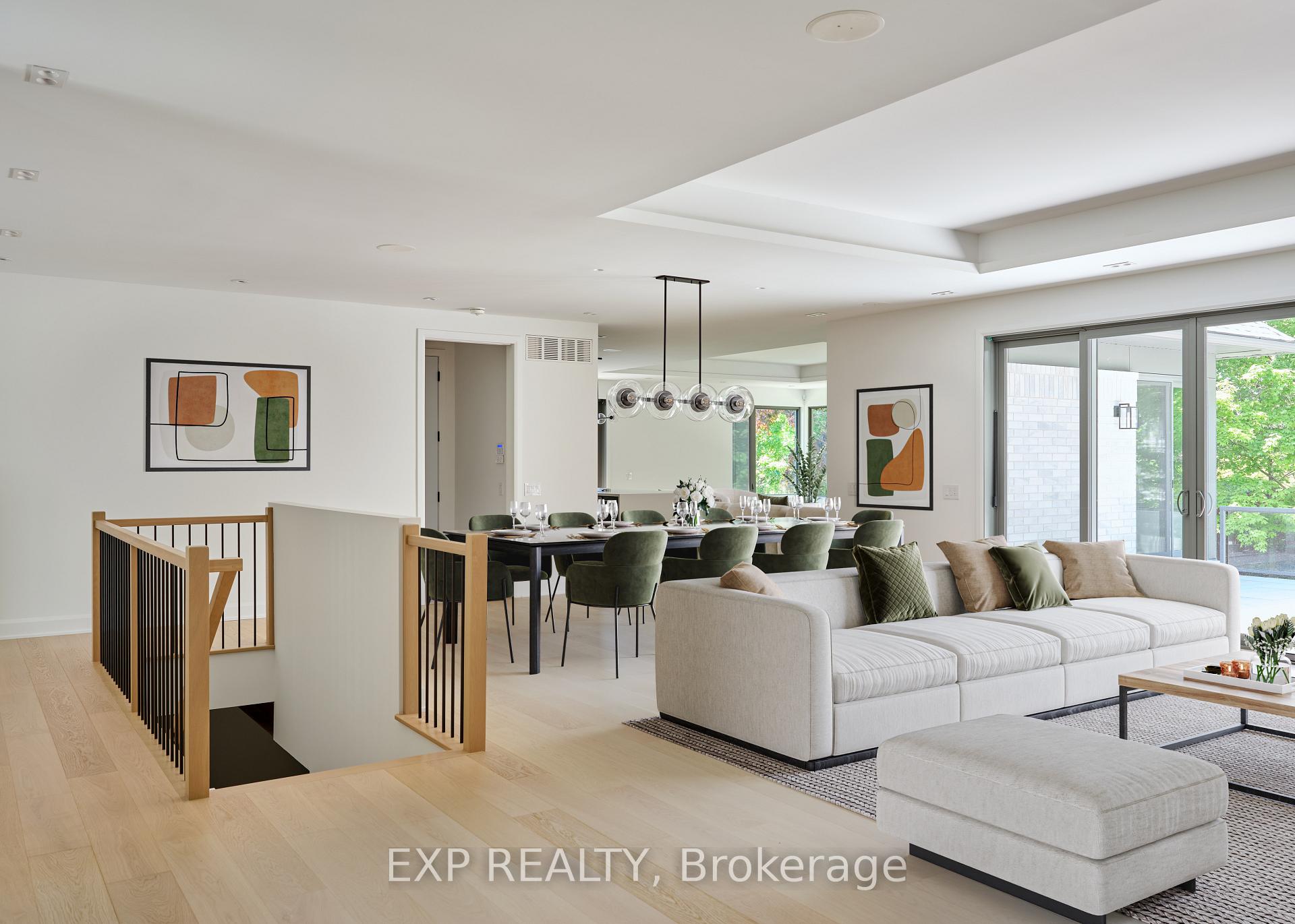 26 Clovelly Road W, Beacon Hill North - South and Area — photo 4 of 5