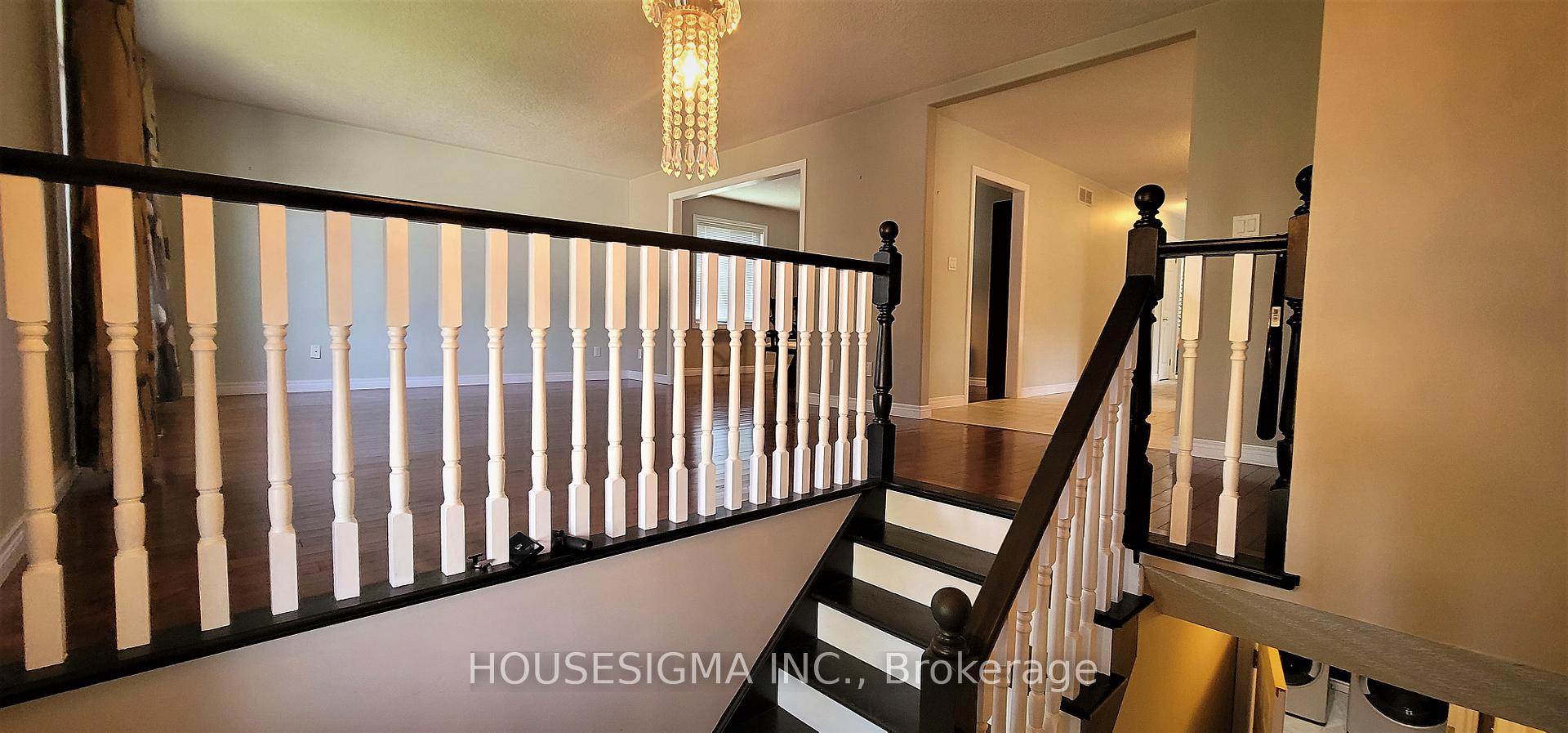 14 Church Street, Kincardine — photo 2 of 5