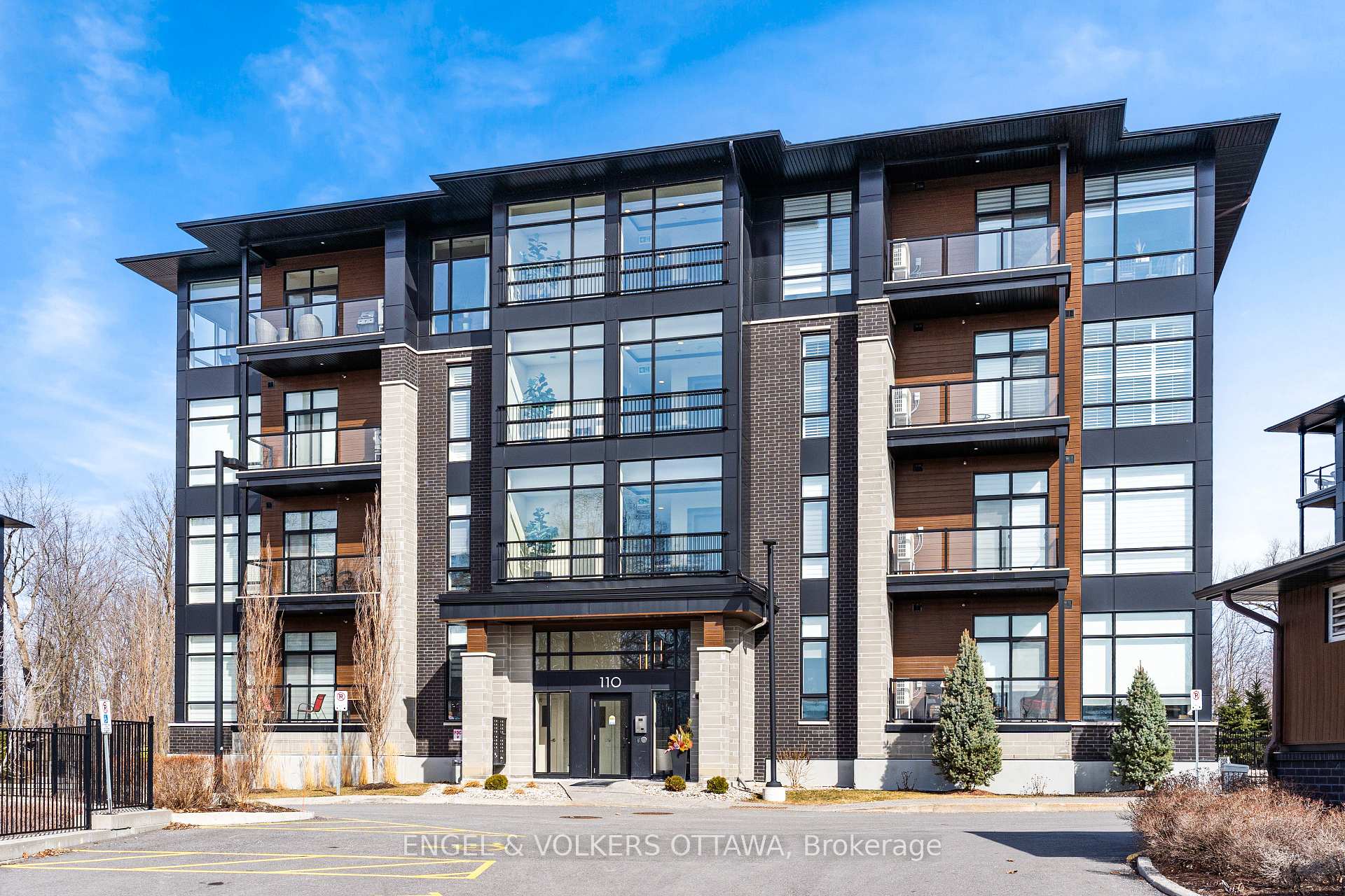 110 Cortile Private 402, Blossom Park - Airport and Area, ON K1V 2S8 — Blossom Park - Airport and Area, Ontario