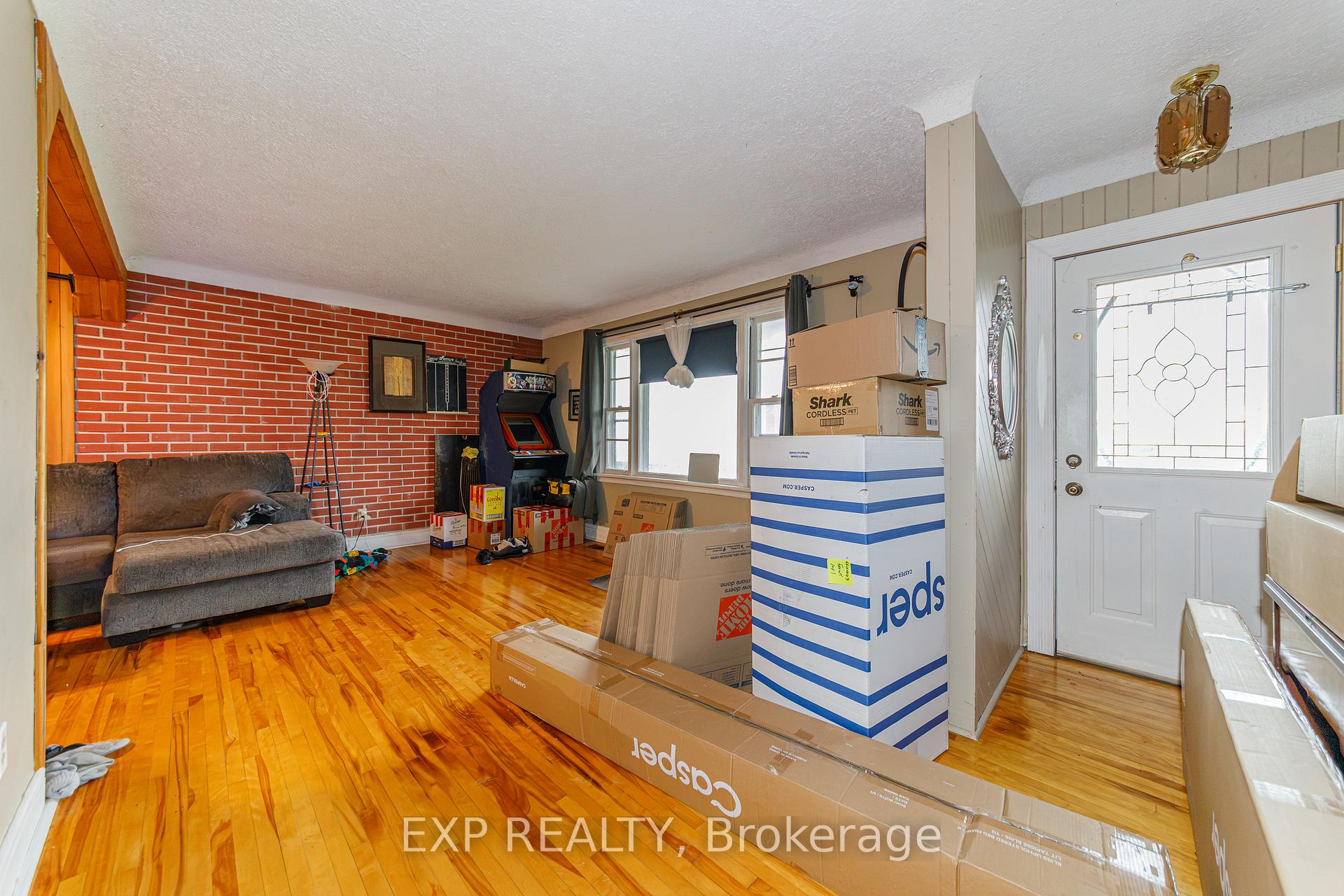 789 Blair Road E, Beacon Hill North - South and Area — photo 4 of 5
