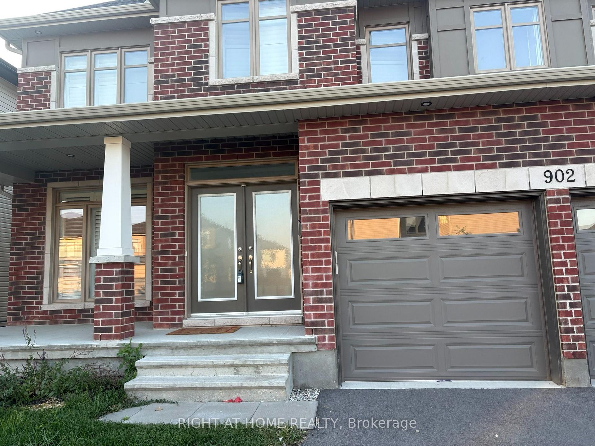 902 Duxbury Lane, Blossom Park - Airport and Area — photo 2 of 5