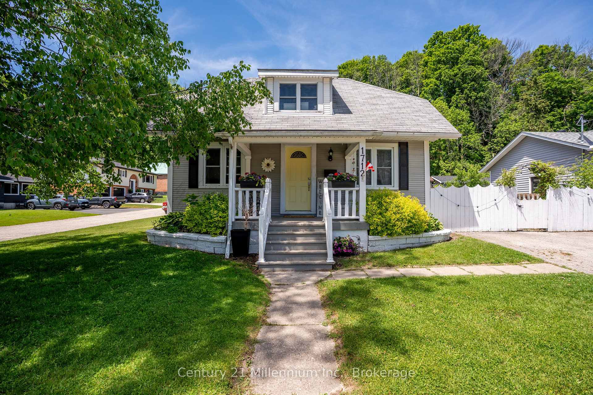 1712 5th Avenue W, Owen Sound, ON N4K 5B8 — Owen Sound, Ontario