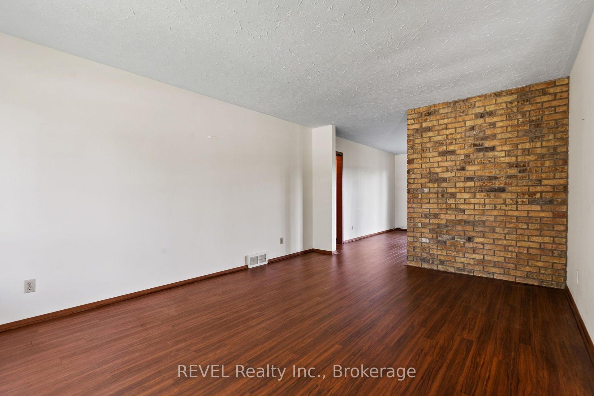 4198 Regent Court, Lincoln — photo 5 of 5