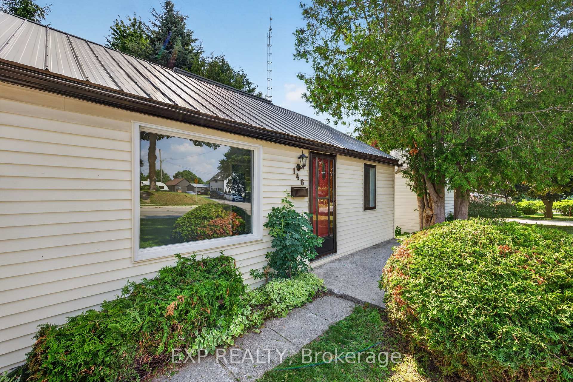 146 Whiting Street, Ingersoll — photo 4 of 5