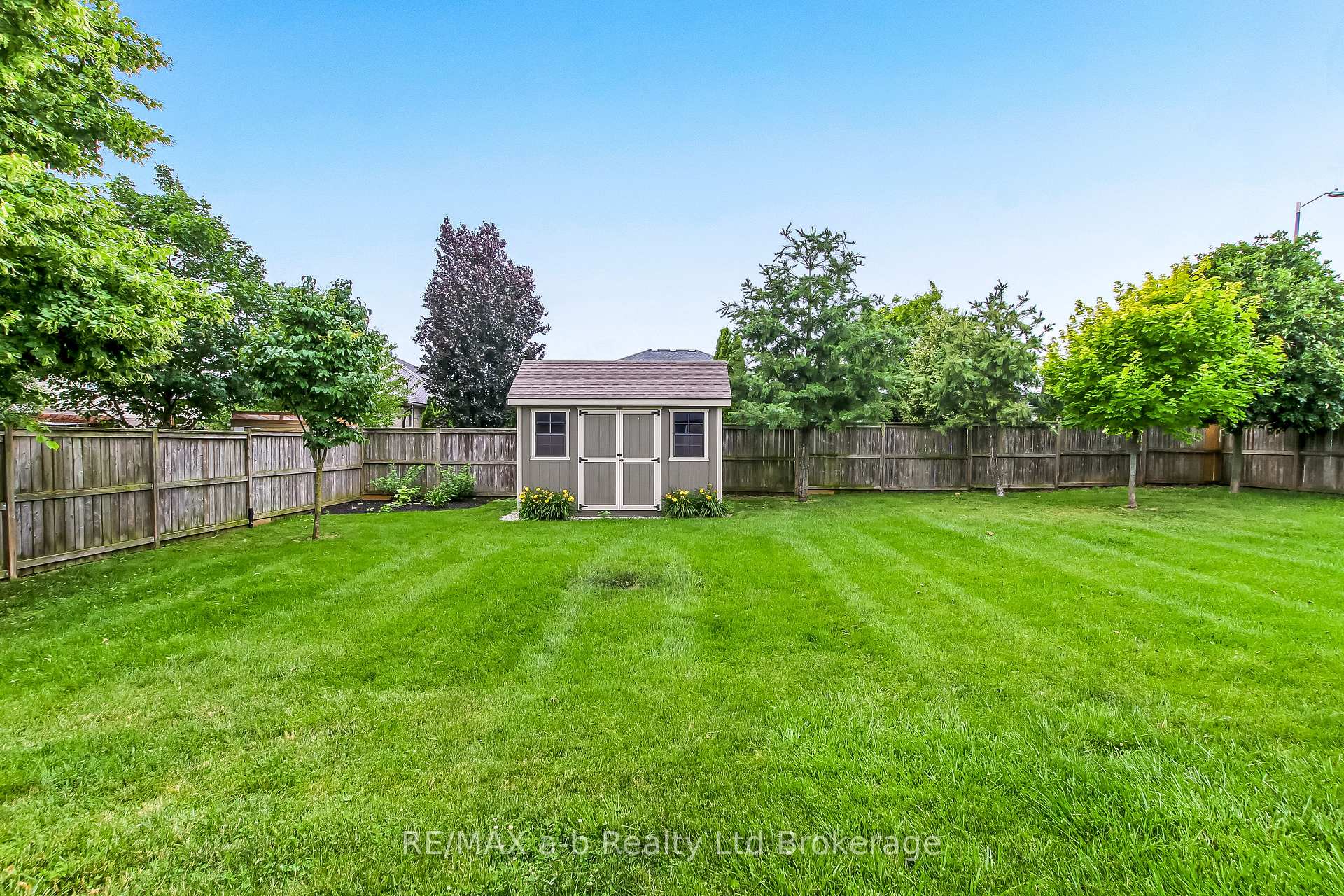 39 Primrose Drive, Tillsonburg — photo 4 of 5