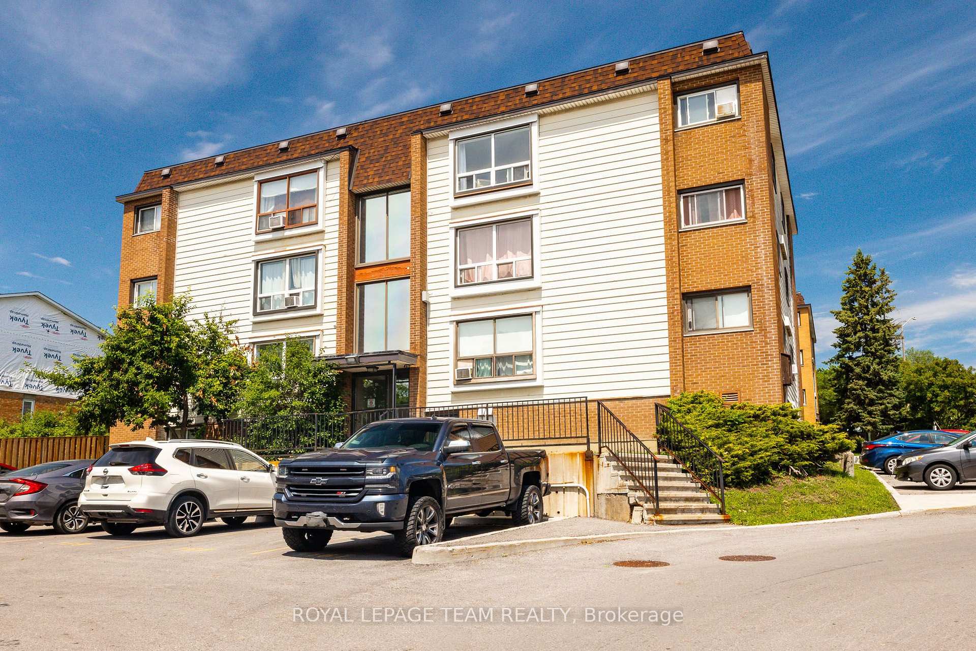 47 Sumac Street 12, Beacon Hill North - South and Area, ON K1J 7T7 — Beacon Hill North - South and Area, Ontario