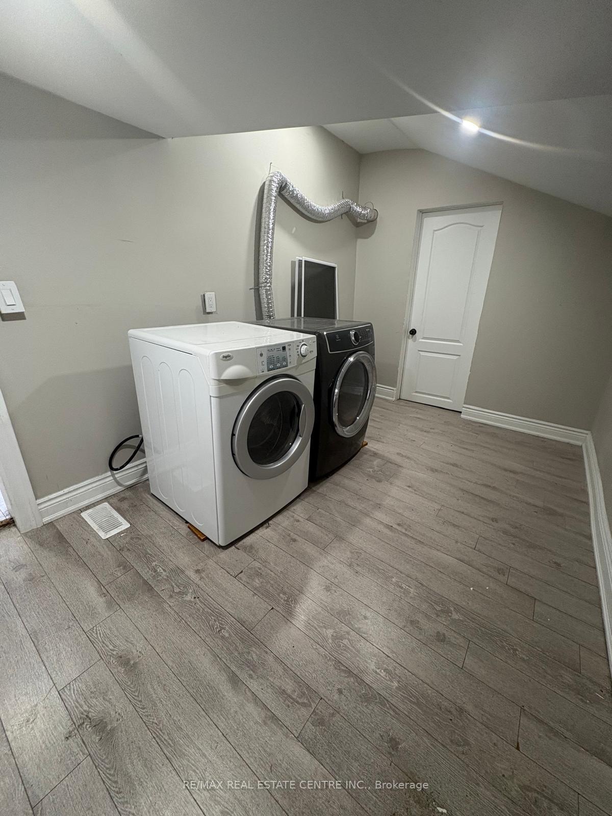123 Charles Street E, Ingersoll — photo 4 of 5