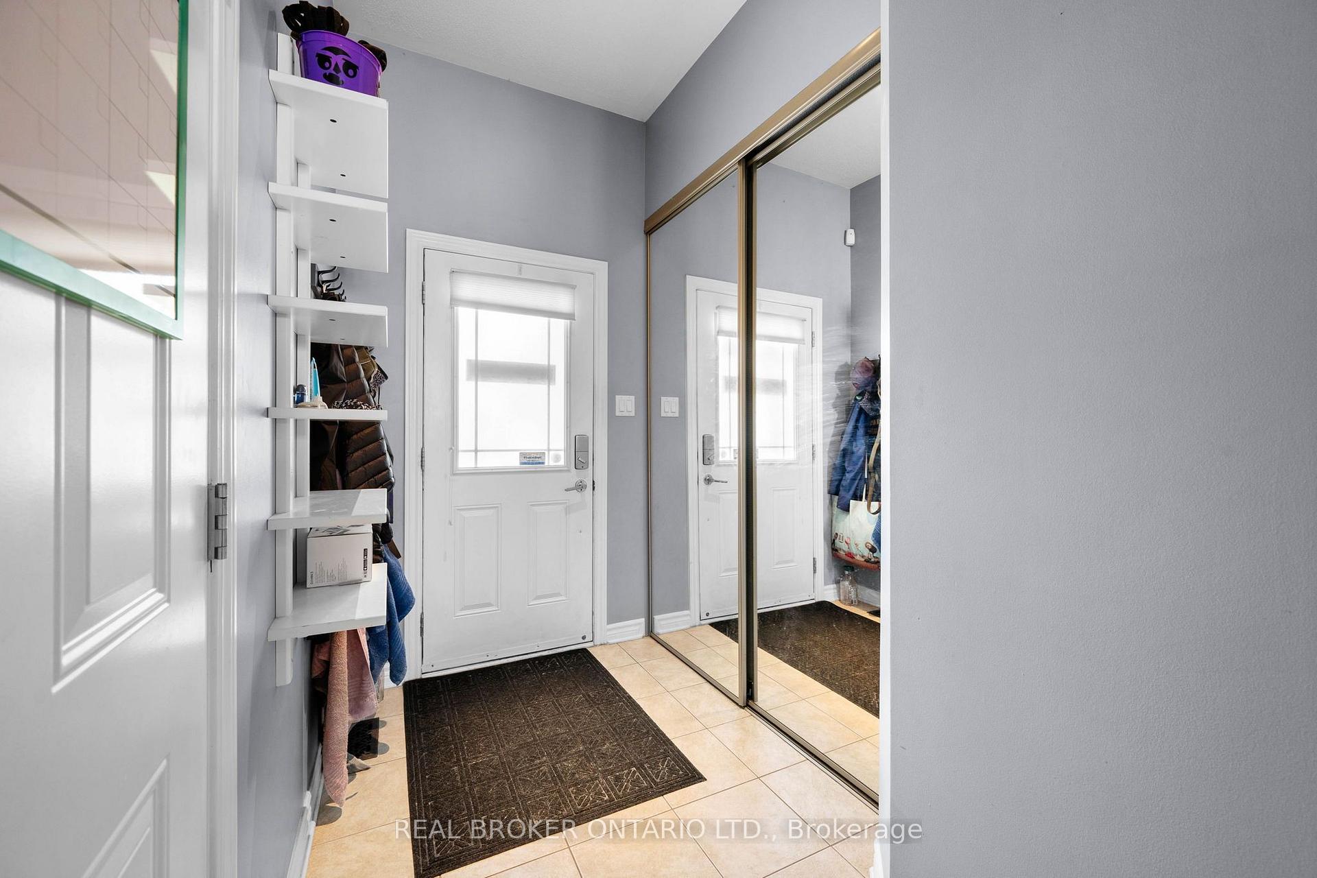 137 Marrissa Avenue, Beacon Hill North - South and Area — photo 2 of 5