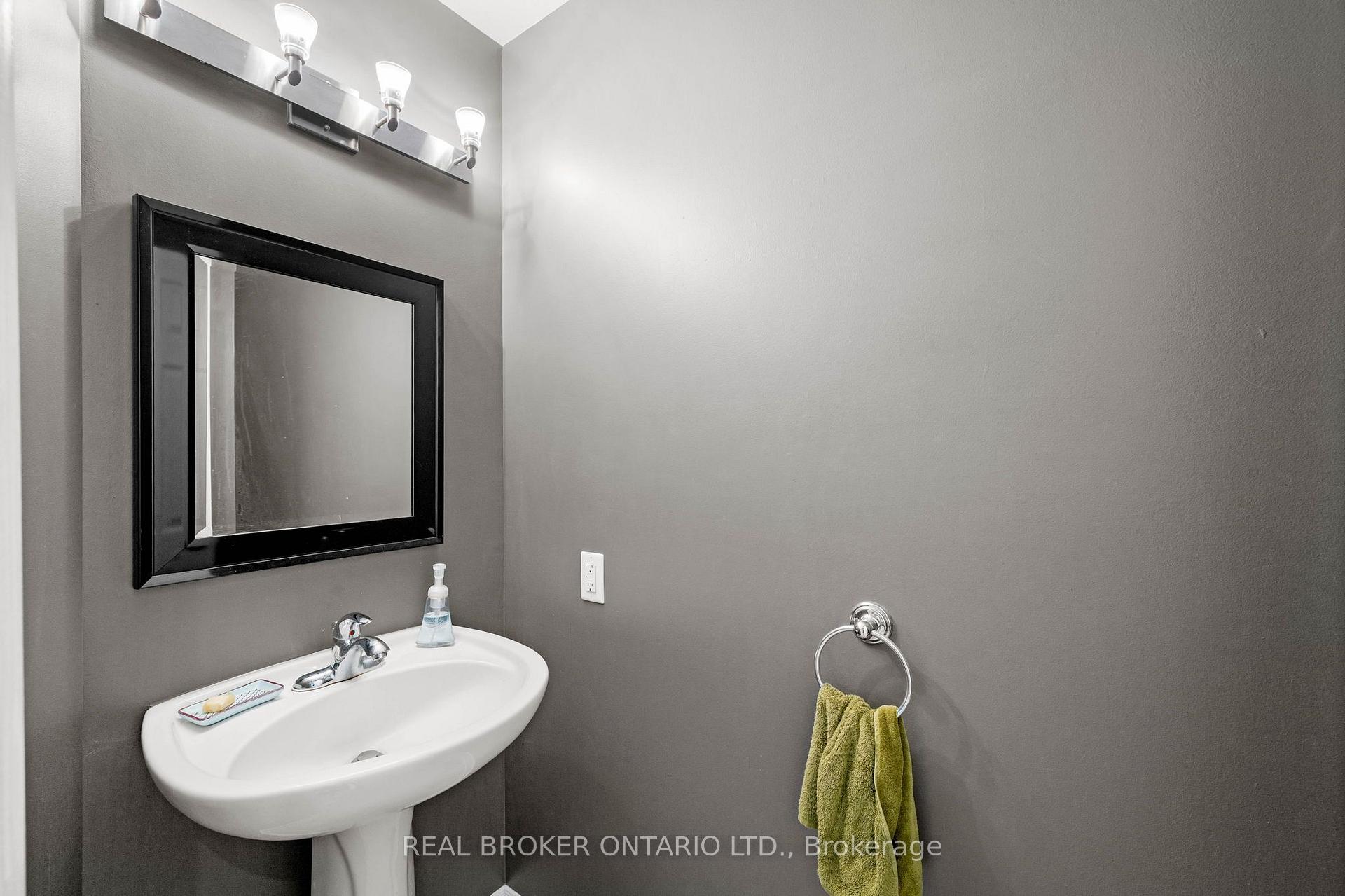 137 Marrissa Avenue, Beacon Hill North - South and Area — photo 4 of 5