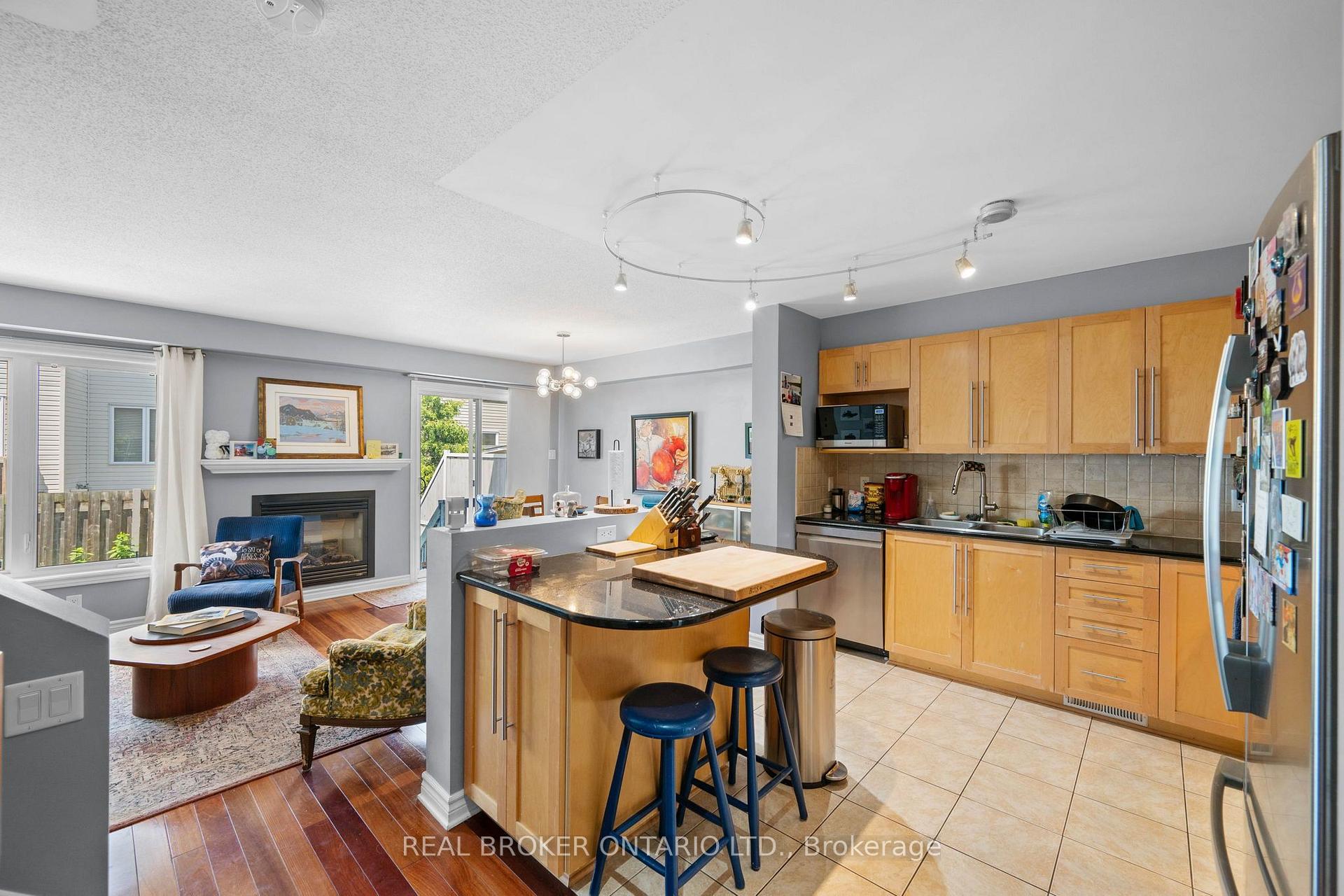 137 Marrissa Avenue, Beacon Hill North - South and Area — photo 5 of 5