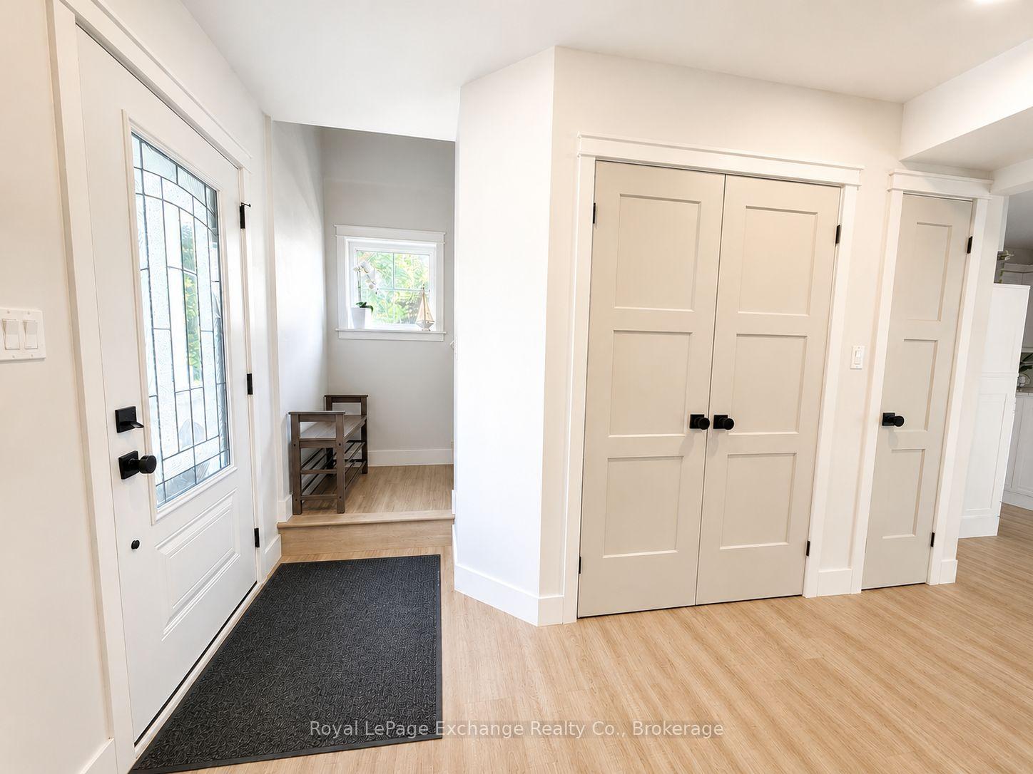 340A NELSON Street, Kincardine — photo 3 of 5