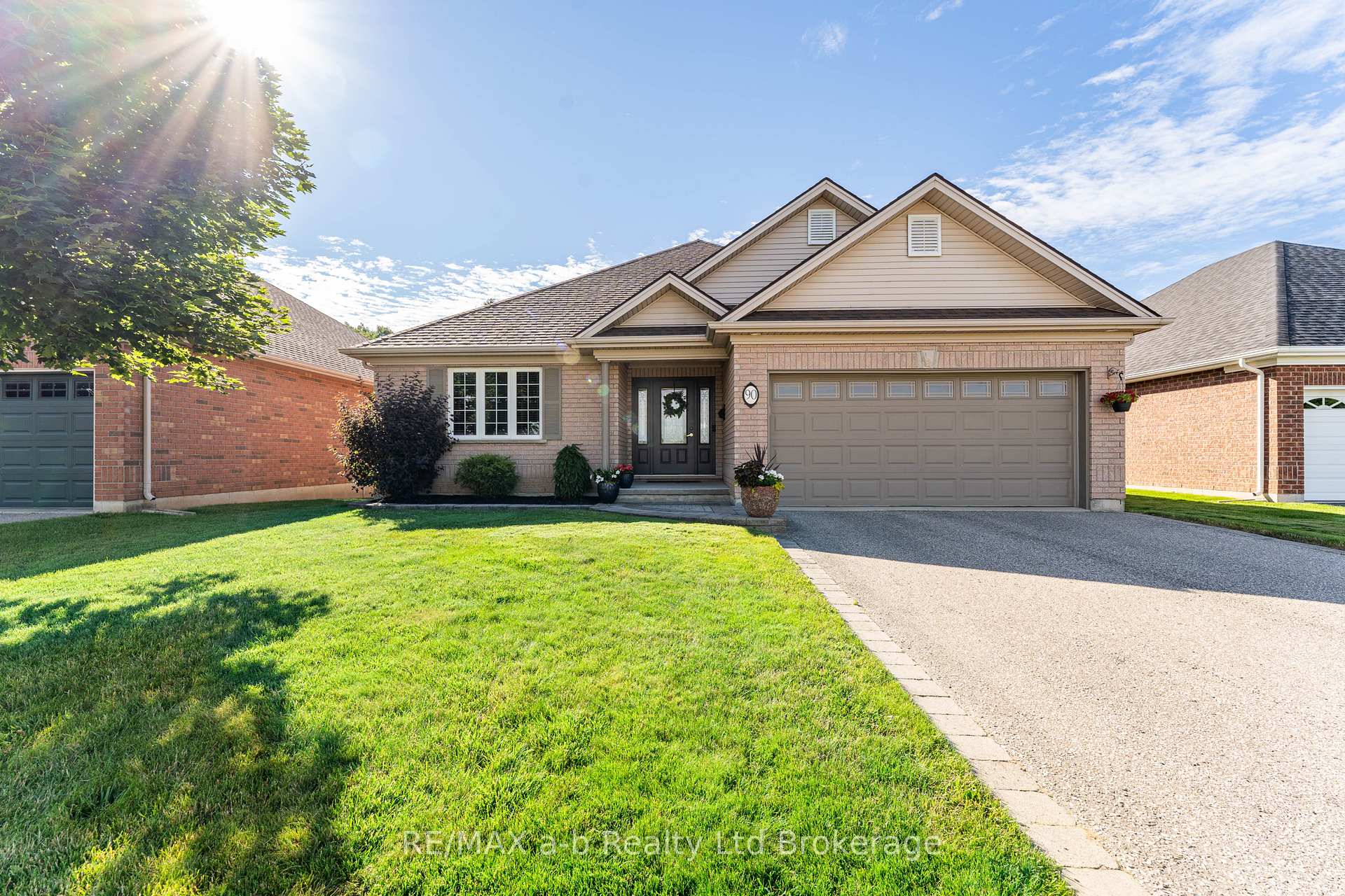 90 WESTON Drive, Tillsonburg, ON N4G 5W9 — Tillsonburg, Ontario