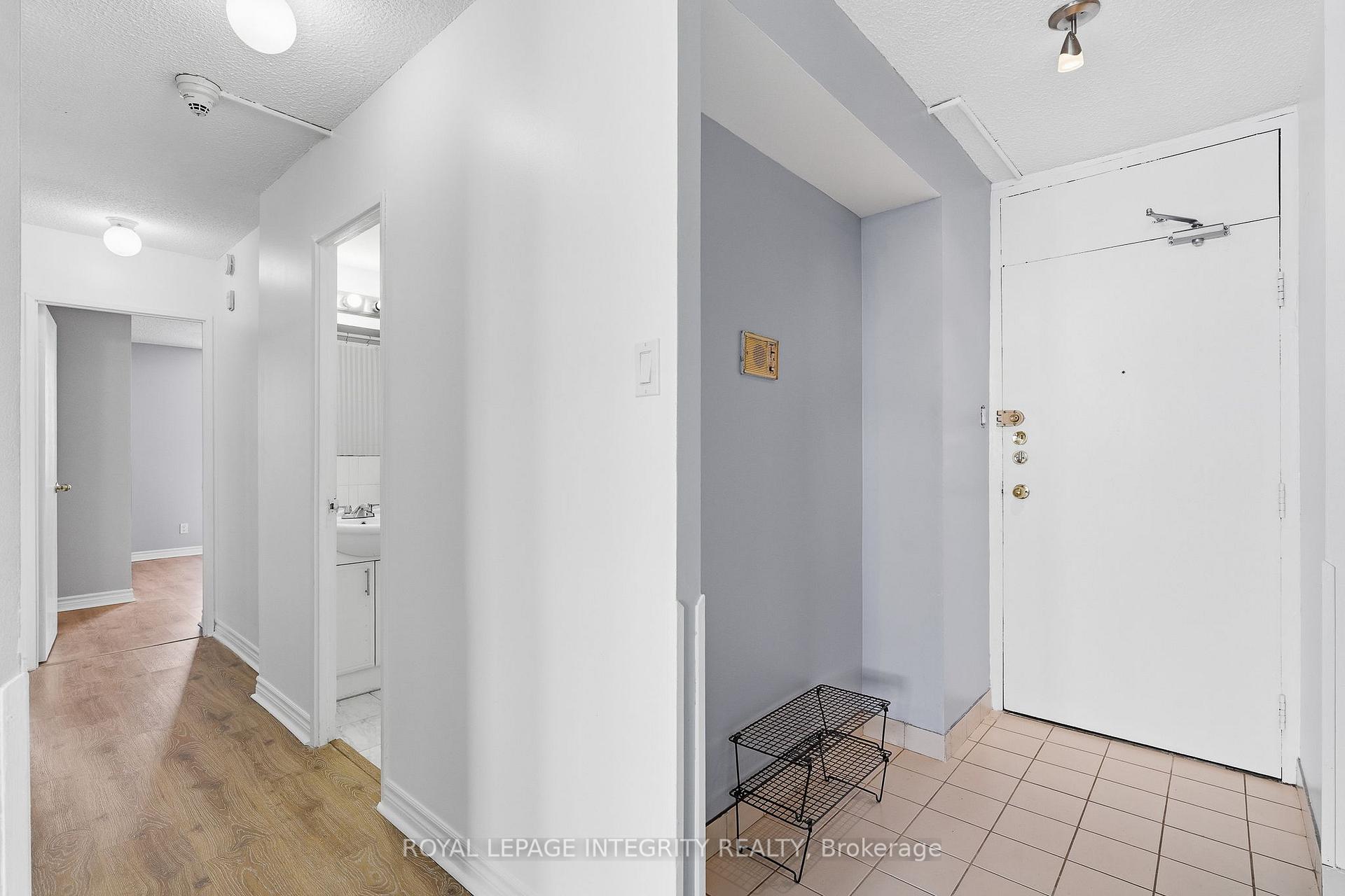 2000 Jasmine Crescent 1110, Beacon Hill North - South and Area — photo 5 of 5