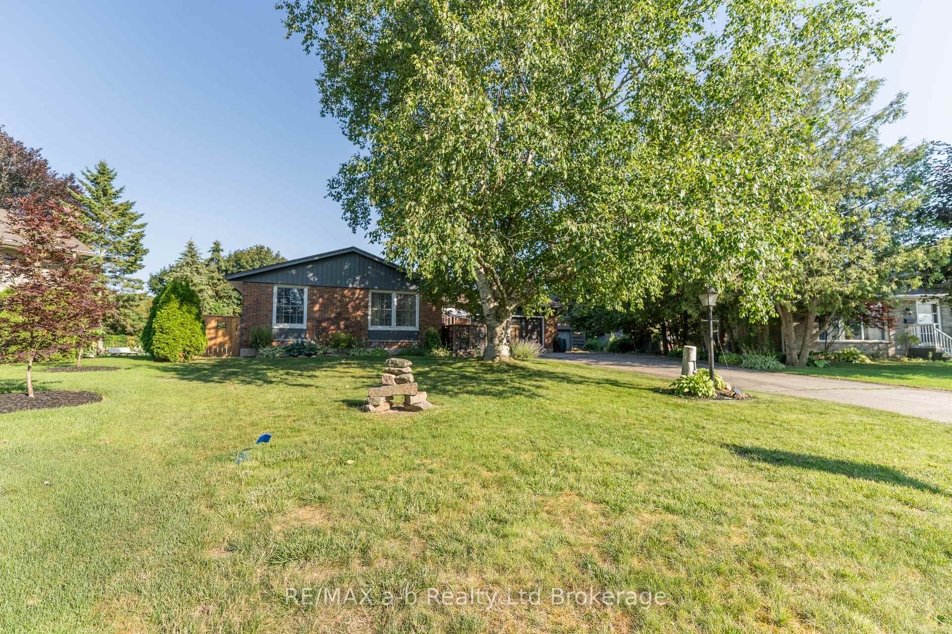 6 Camdon Court, Tillsonburg — photo 3 of 5