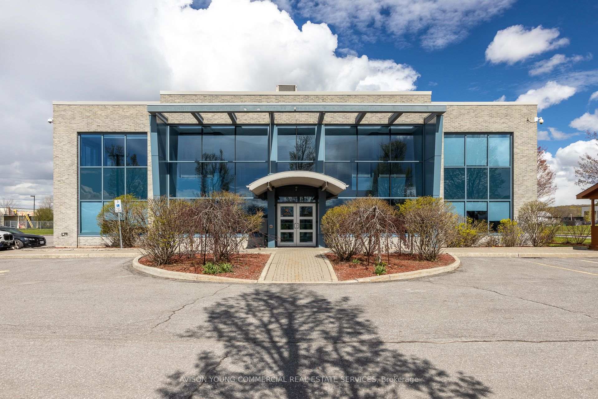 5500 Canotek Road, Beacon Hill North - South and Area, ON K1J 1K6 — Beacon Hill North - South and Area, Ontario