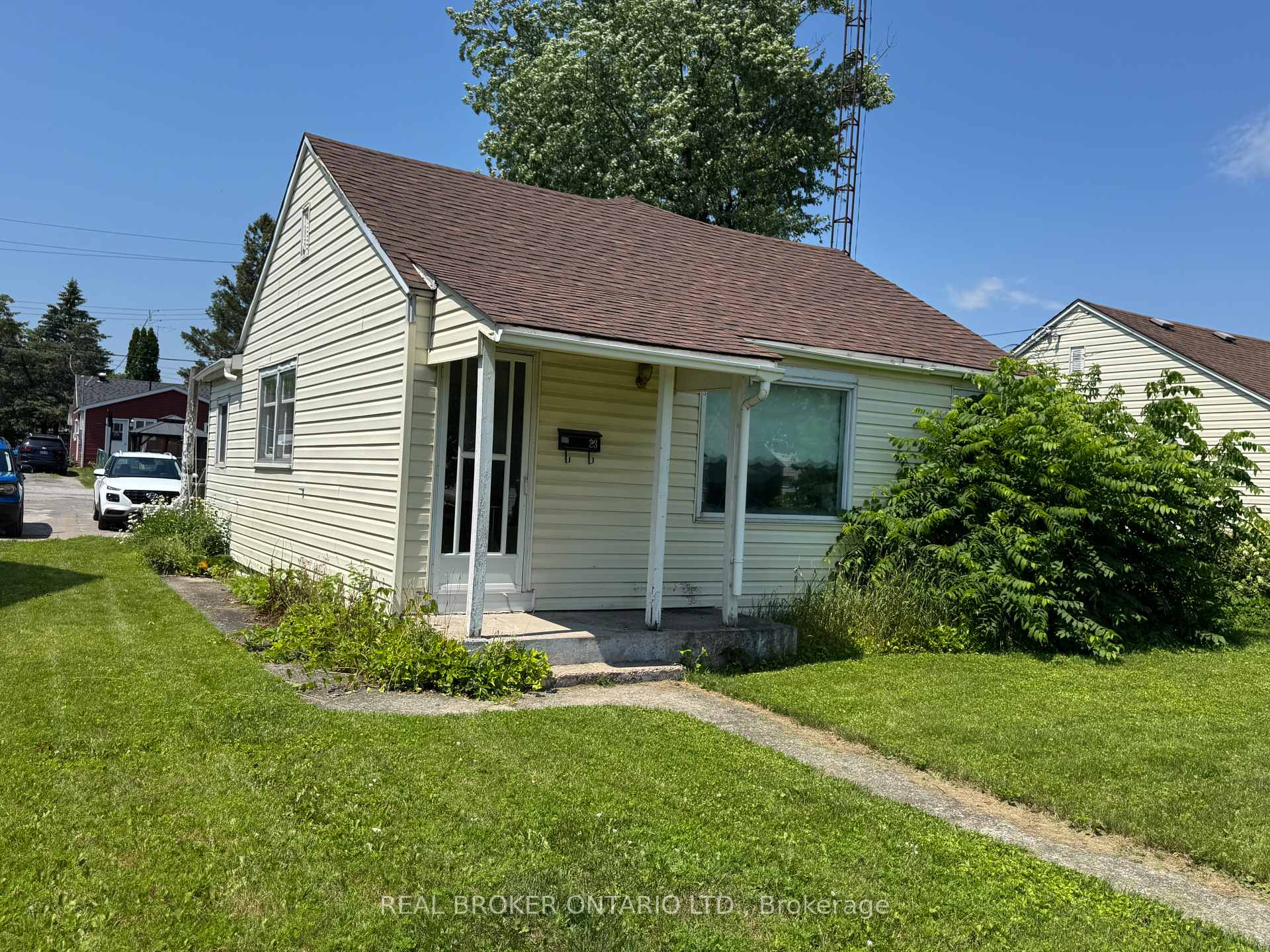 23 Churchill Crescent, Smiths Falls, ON K7A 3H3 — Smiths Falls, Ontario