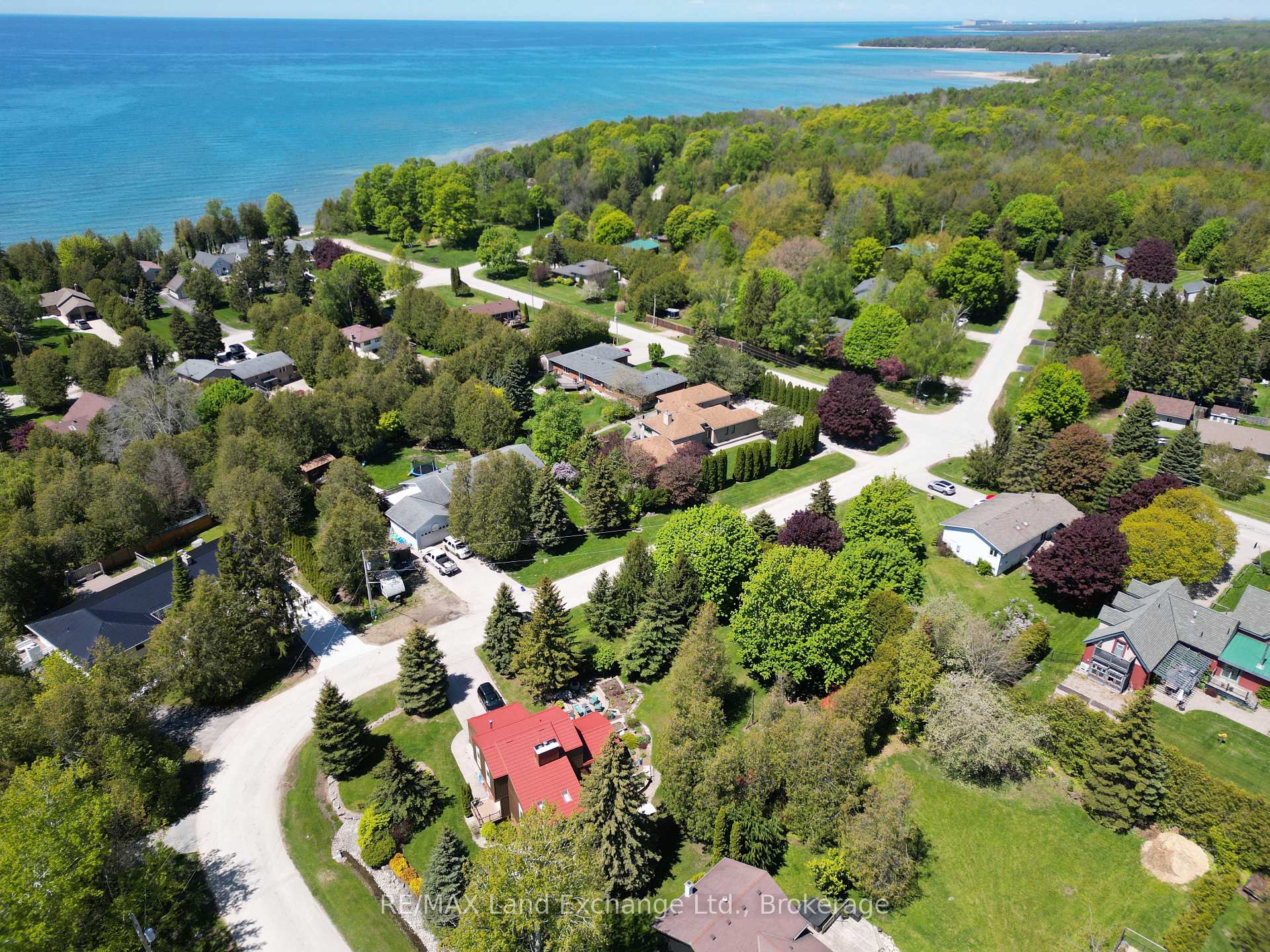 40 Eastwood Crescent, Kincardine — photo 2 of 5