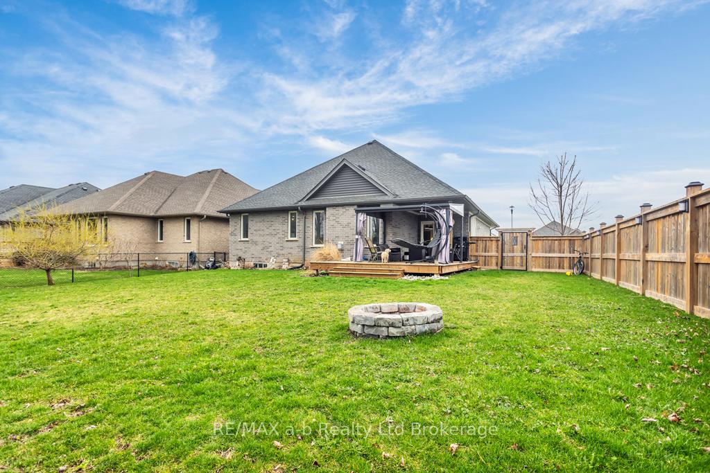 241 Wilson Avenue, Tillsonburg — photo 5 of 5