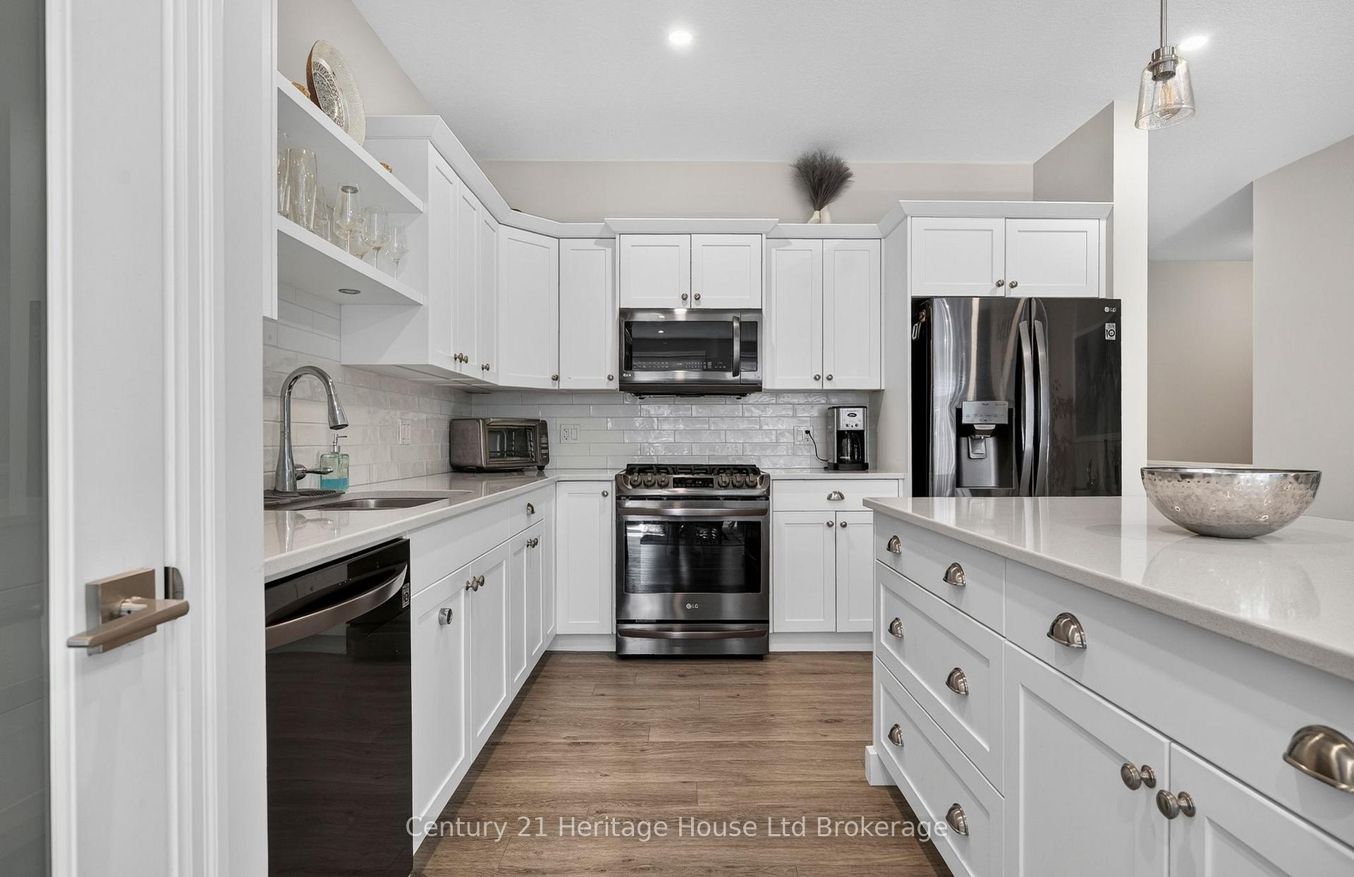 16 Huntley Avenue, Tillsonburg — photo 5 of 5