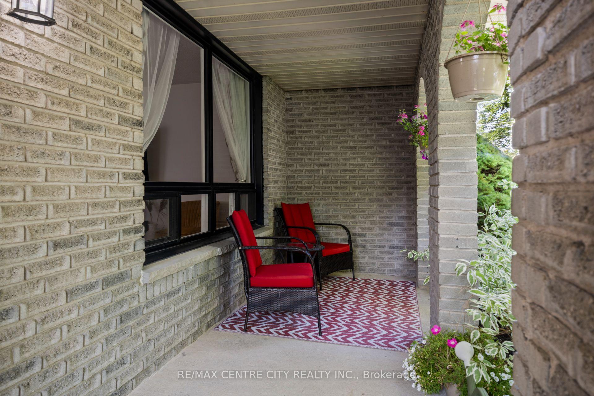 684 Macyoung Drive, Kincardine — photo 3 of 5