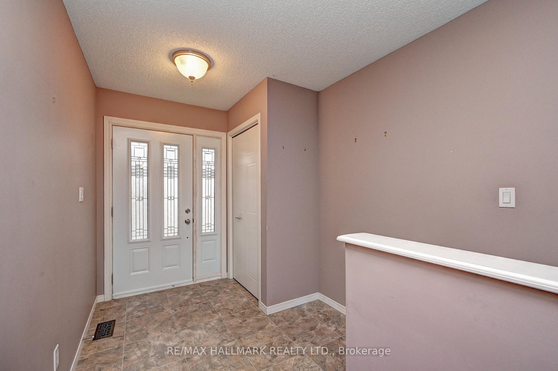 2 Brasher Drive, Tillsonburg — photo 2 of 5