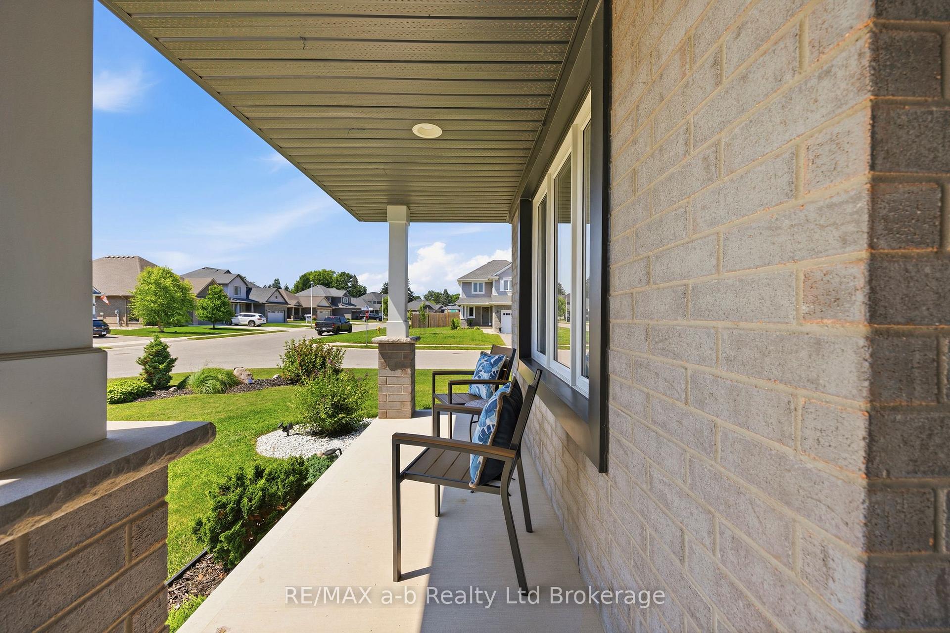 268 Wilson Avenue, Tillsonburg — photo 3 of 5