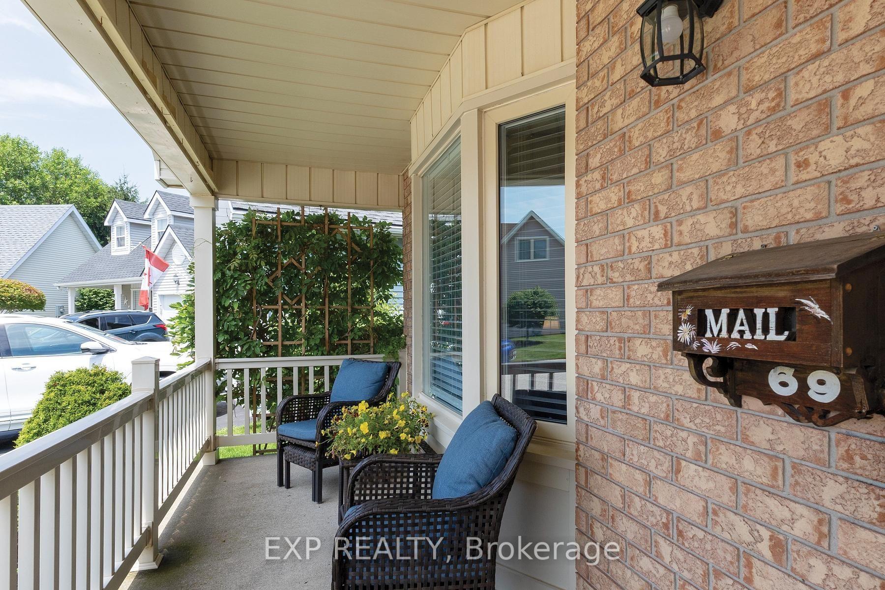 69 Hawkins Crescent, Tillsonburg — photo 3 of 5