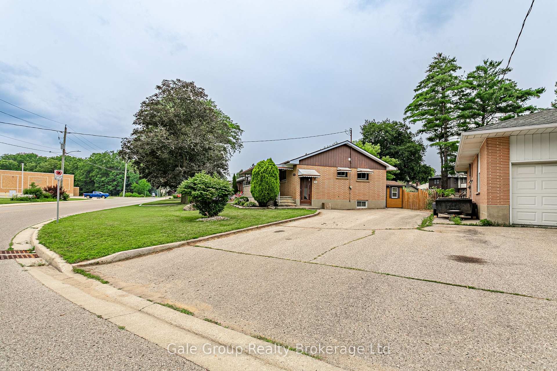 32A Glendale Drive, Tillsonburg — photo 4 of 5