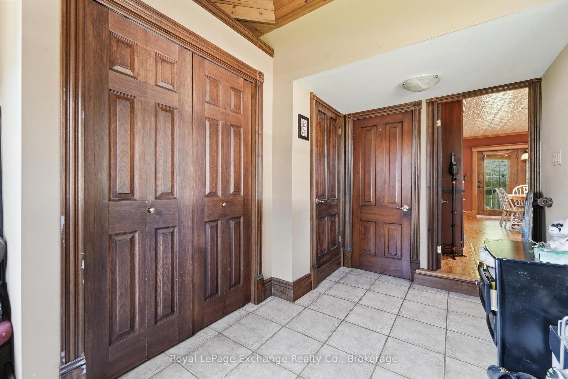 28 Wickham Street, Kincardine — photo 4 of 5