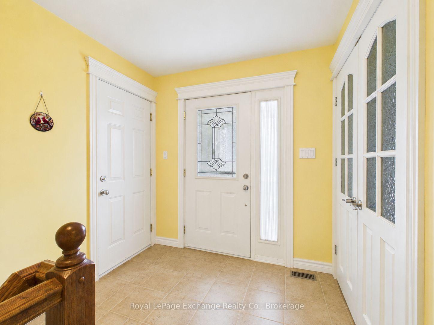 651 Pipers Court, Kincardine — photo 2 of 5