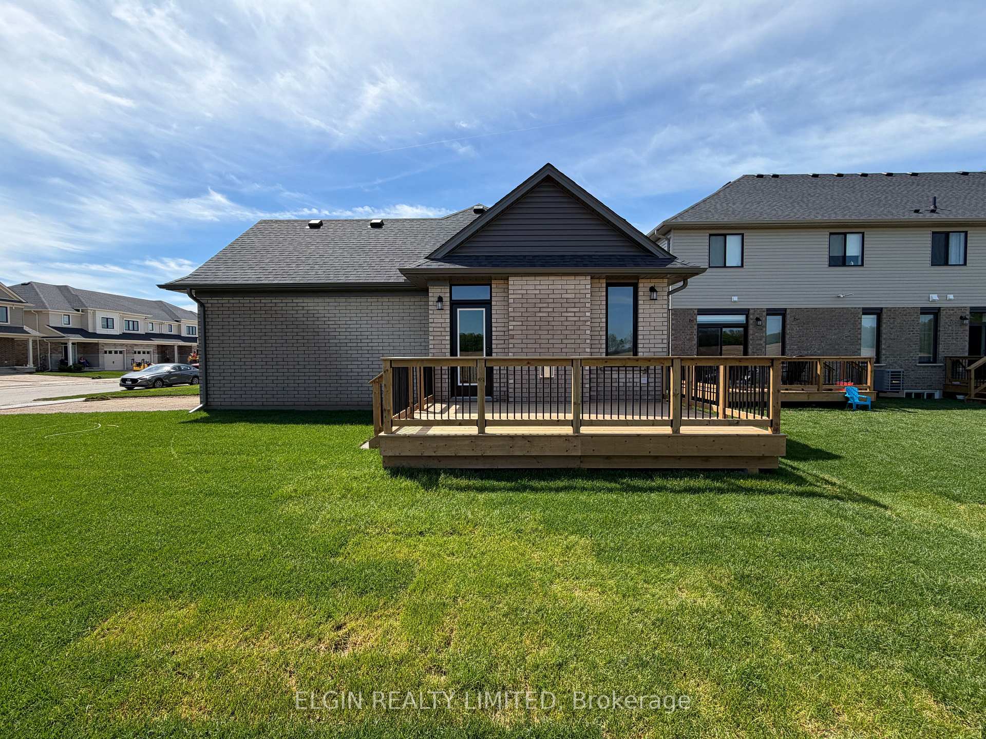 74 Braun Avenue, Tillsonburg — photo 3 of 5