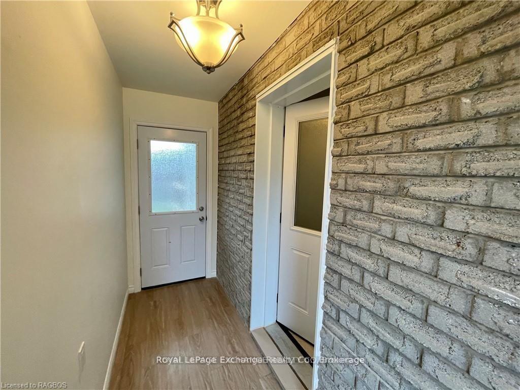 792 Mackendrick Drive, Kincardine — photo 2 of 5