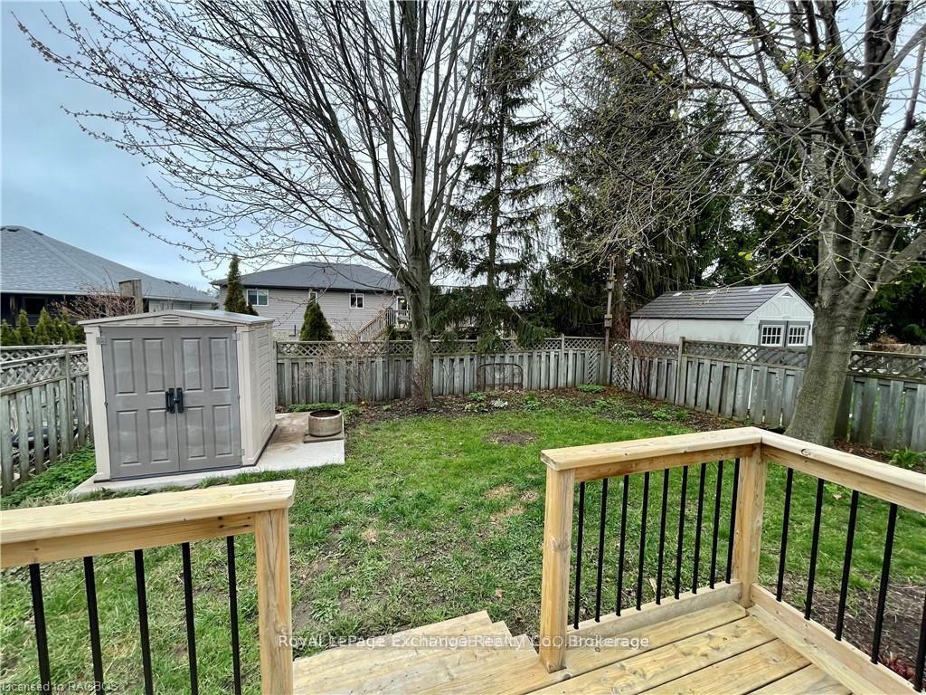 792 Mackendrick Drive, Kincardine — photo 4 of 5