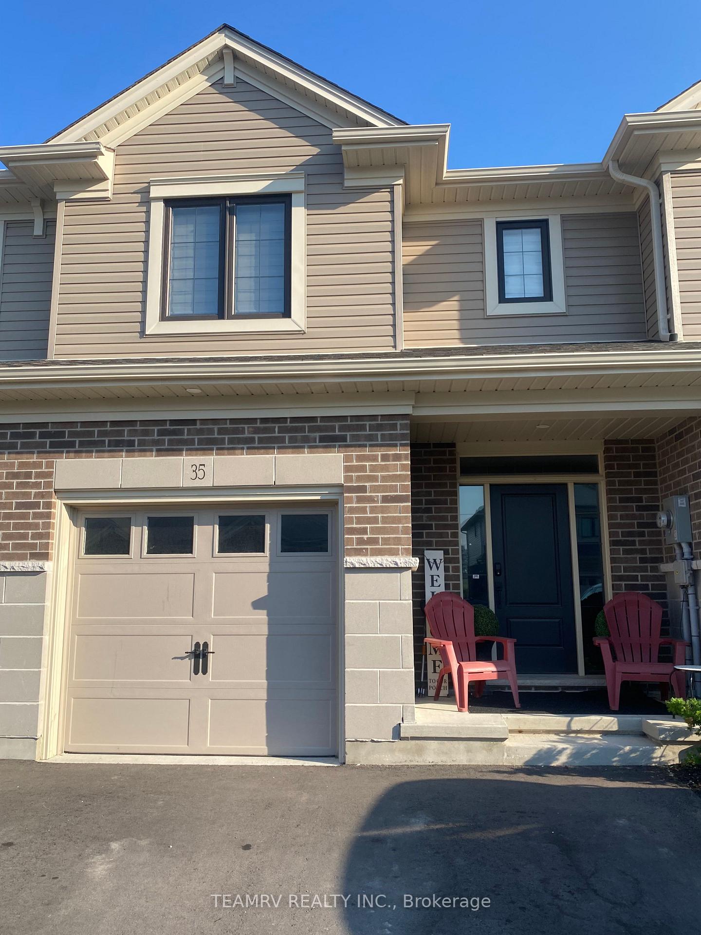 35 Canary Street, Tillsonburg — photo 2 of 5