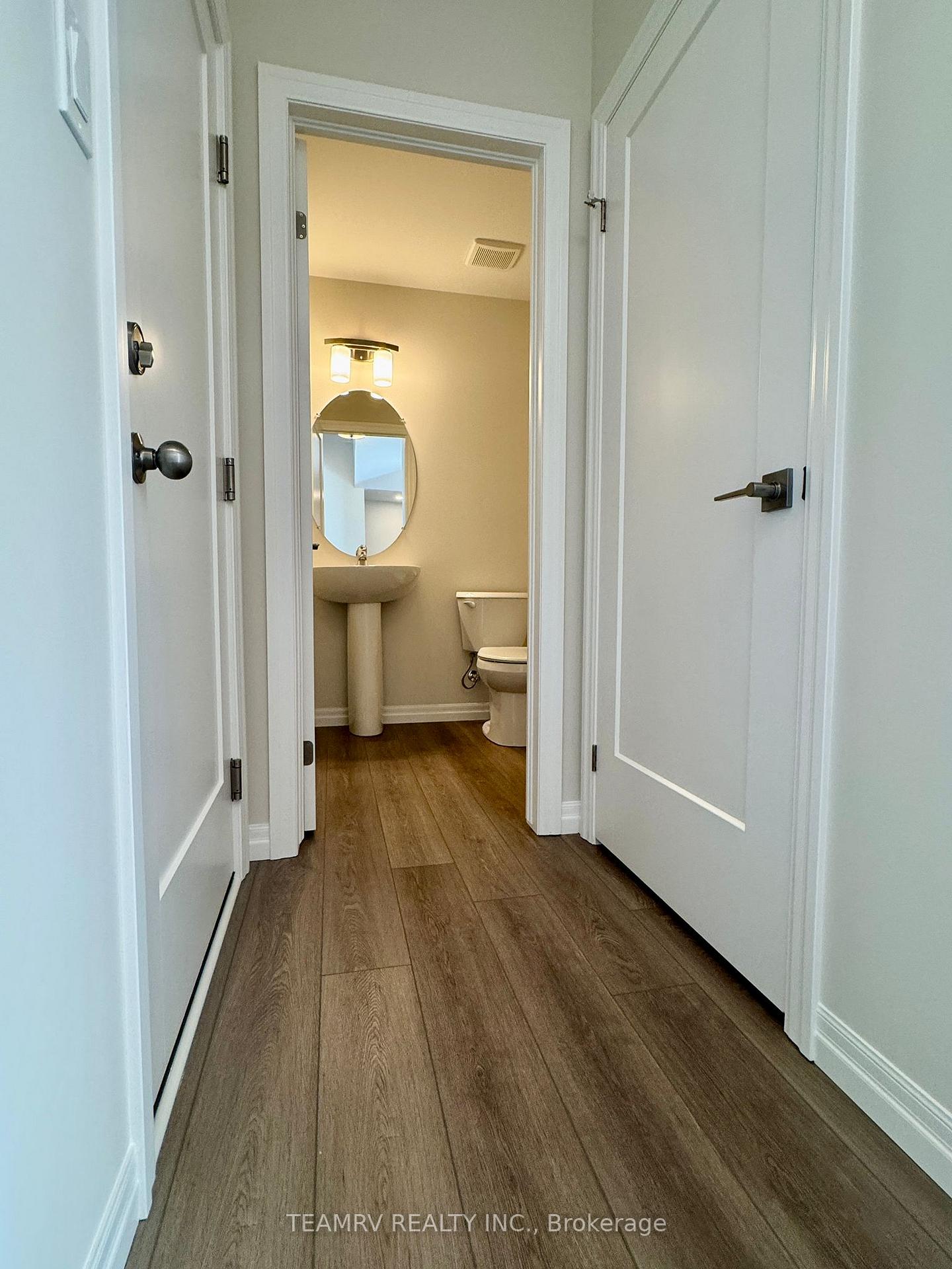 35 Canary Street, Tillsonburg — photo 3 of 5