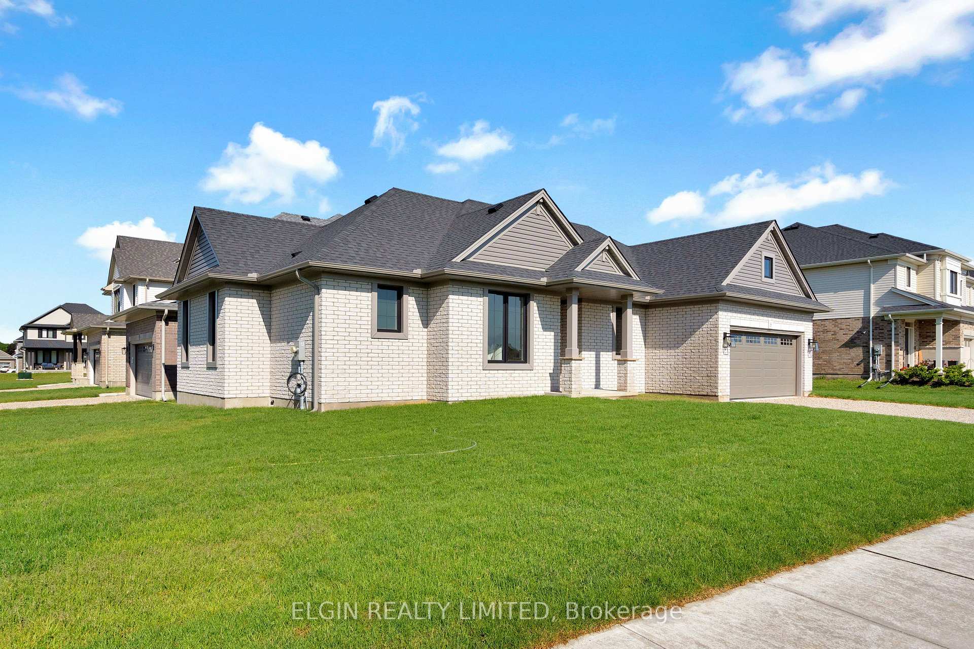 18 Braun Avenue, Tillsonburg — photo 2 of 5