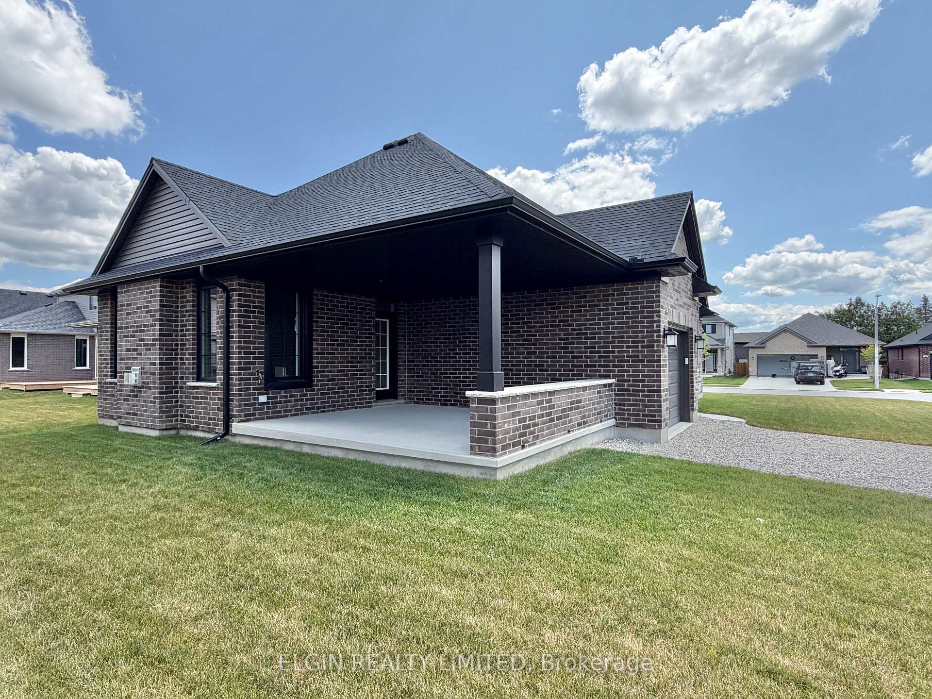 97 Keba Crescent, Tillsonburg — photo 2 of 5