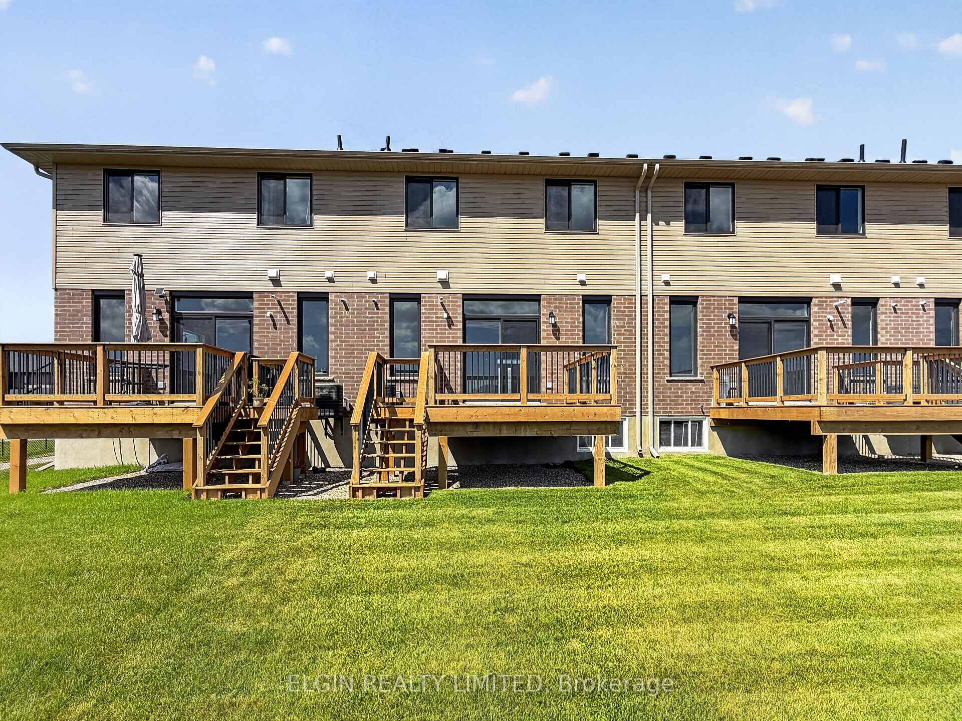 66 Woodcock Drive, Tillsonburg — photo 2 of 5